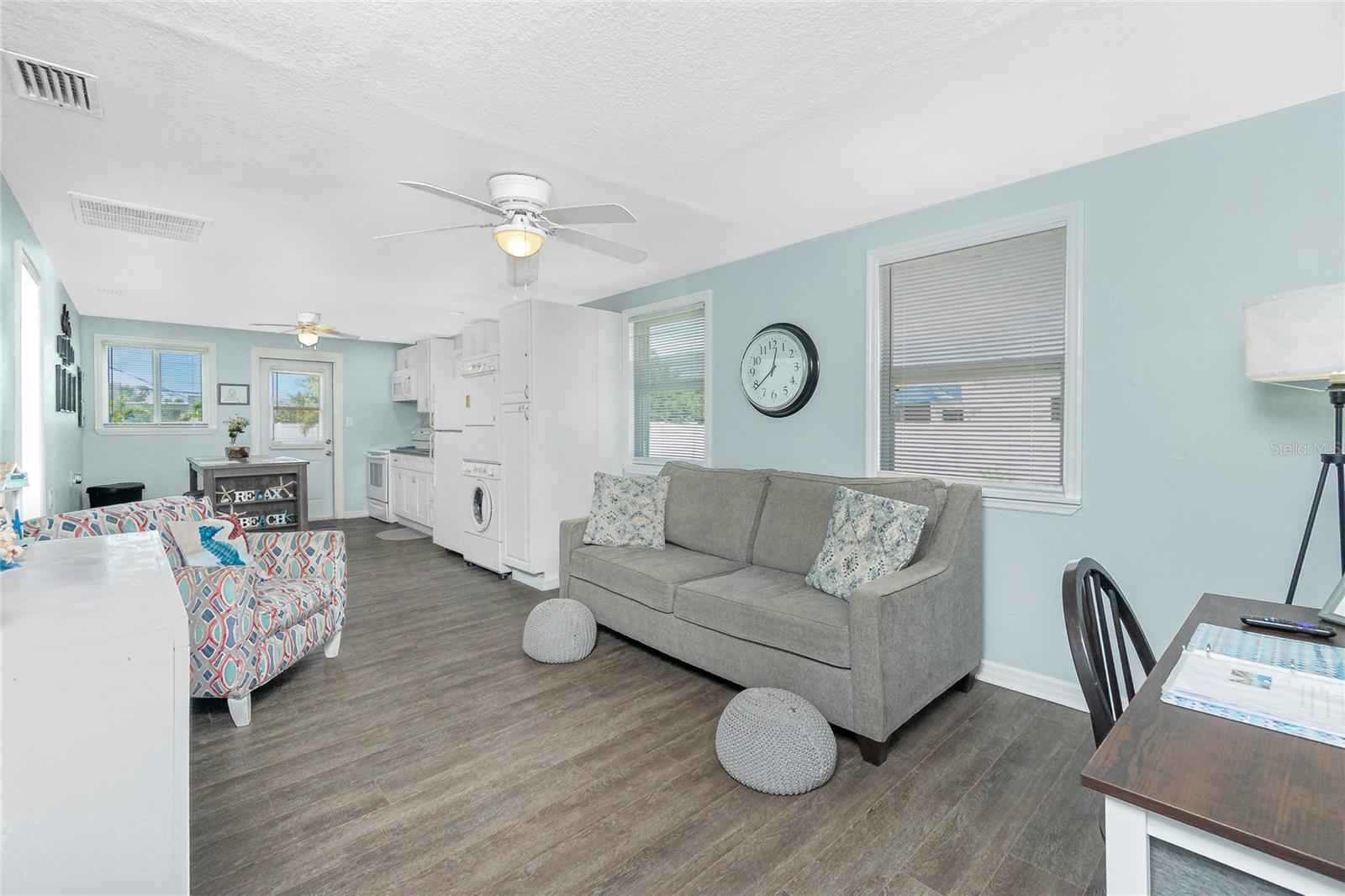 Image 8 of 30 For 859 2nd Street