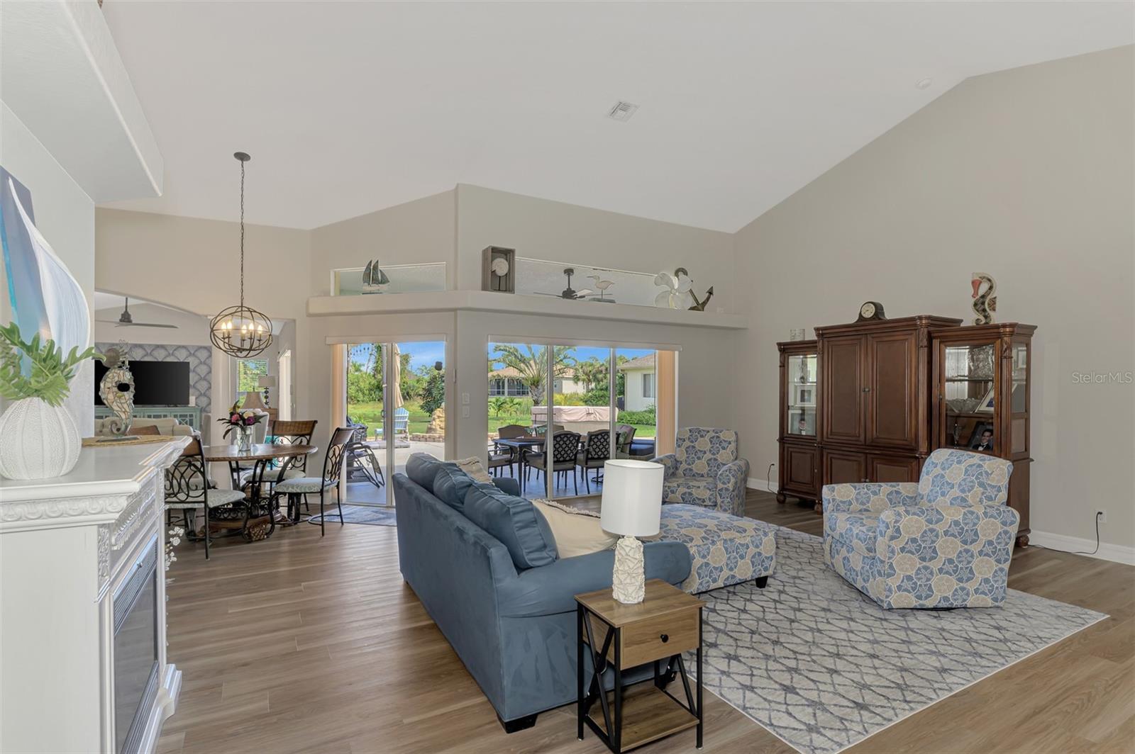 Image 17 of 78 For 795 Boundary Boulevard