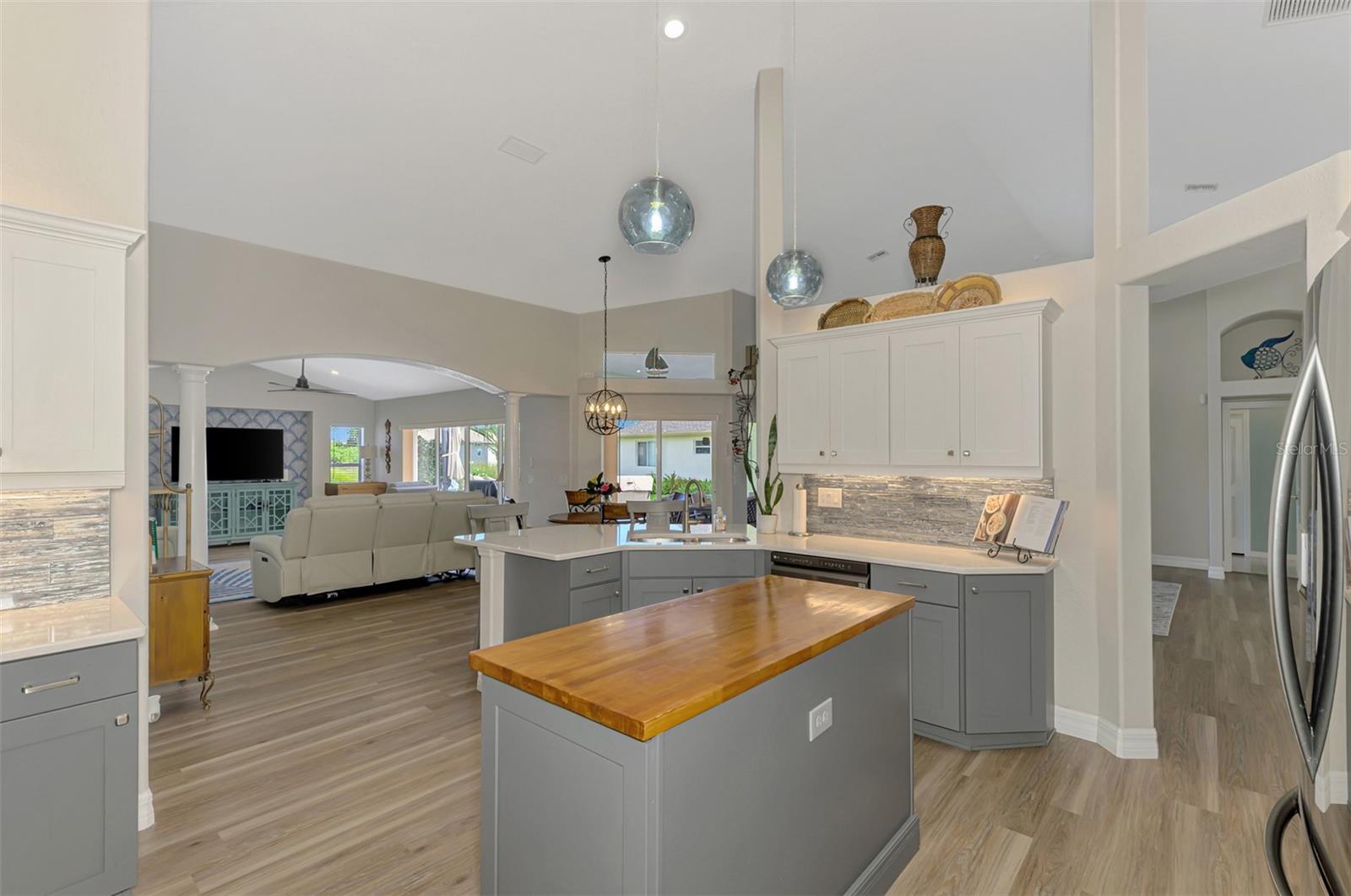 Image 19 of 78 For 795 Boundary Boulevard