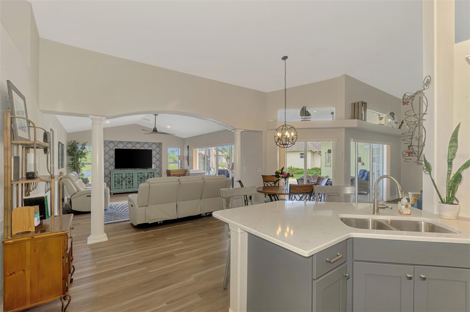 Image 21 of 78 For 795 Boundary Boulevard