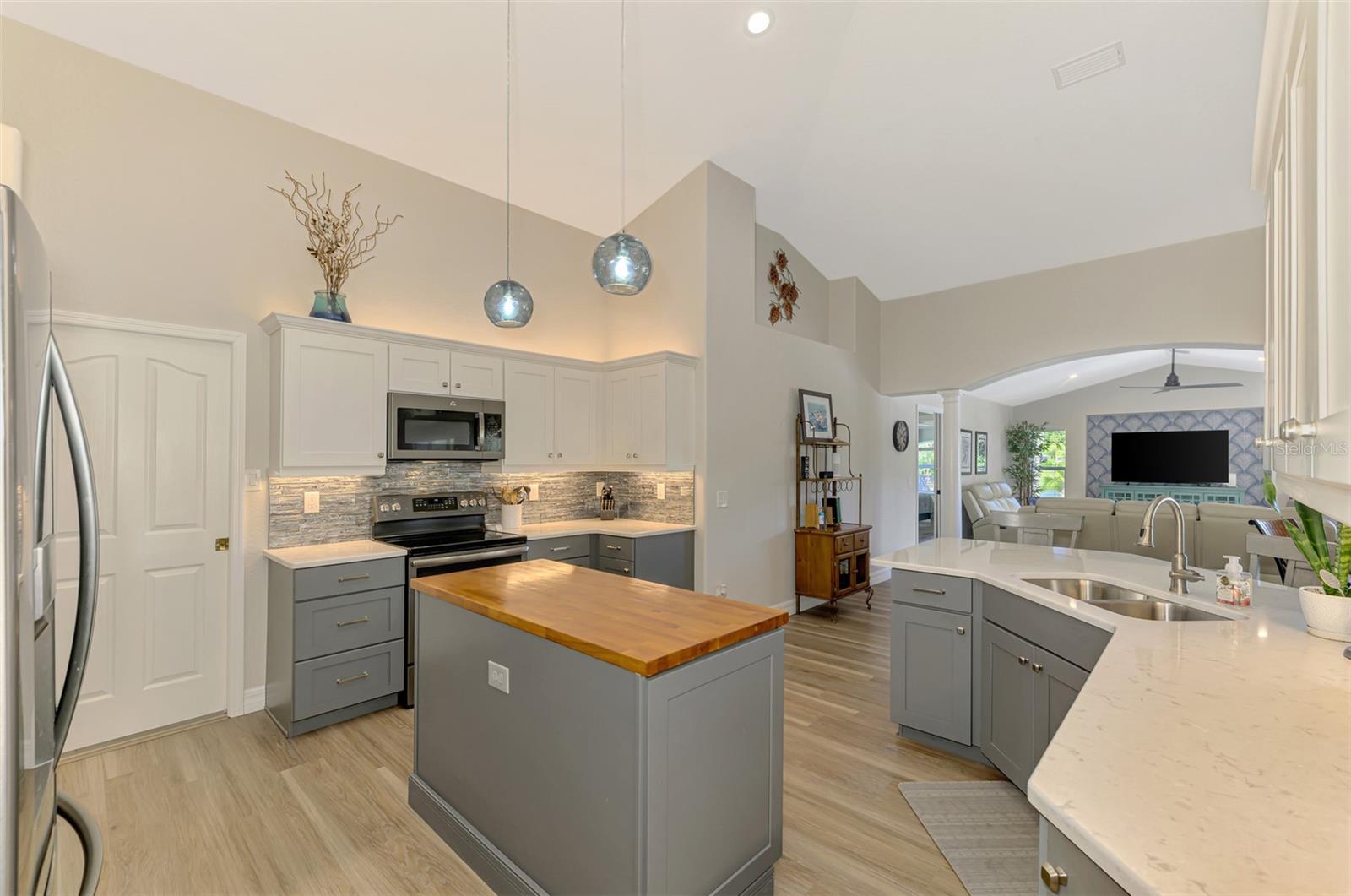 Image 22 of 78 For 795 Boundary Boulevard