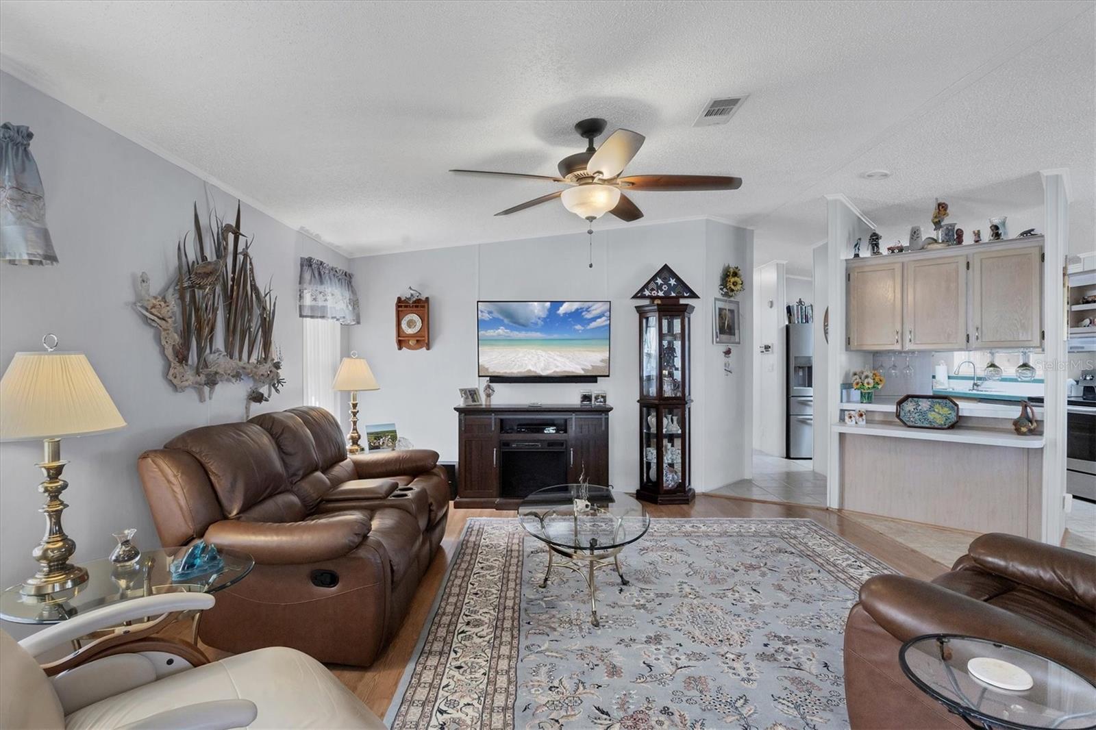 Image 9 of 38 For 8364 Kinglet Drive