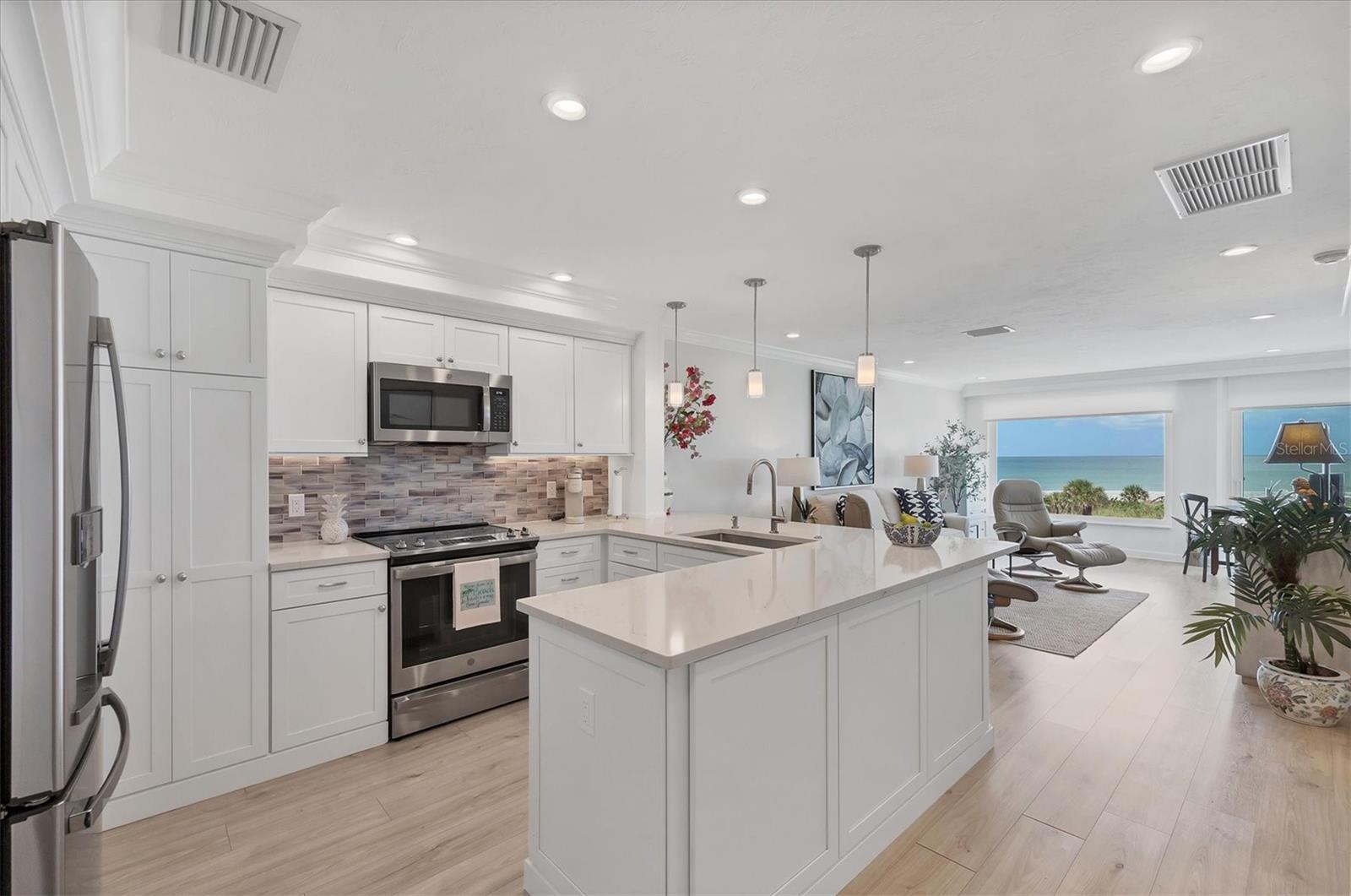 Image 5 of 31 For 5000 Gasparilla Road 304