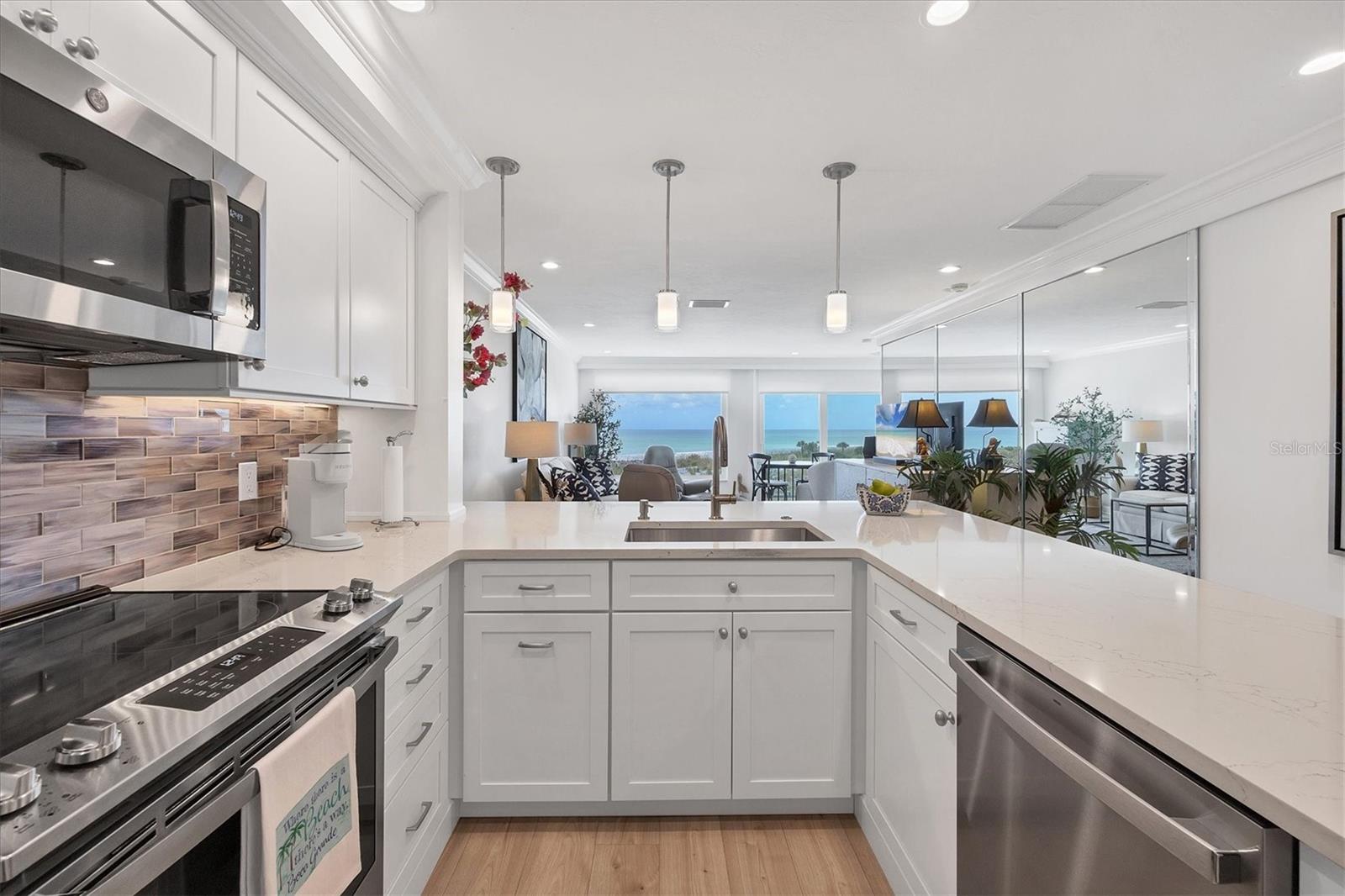 Image 6 of 31 For 5000 Gasparilla Road 304