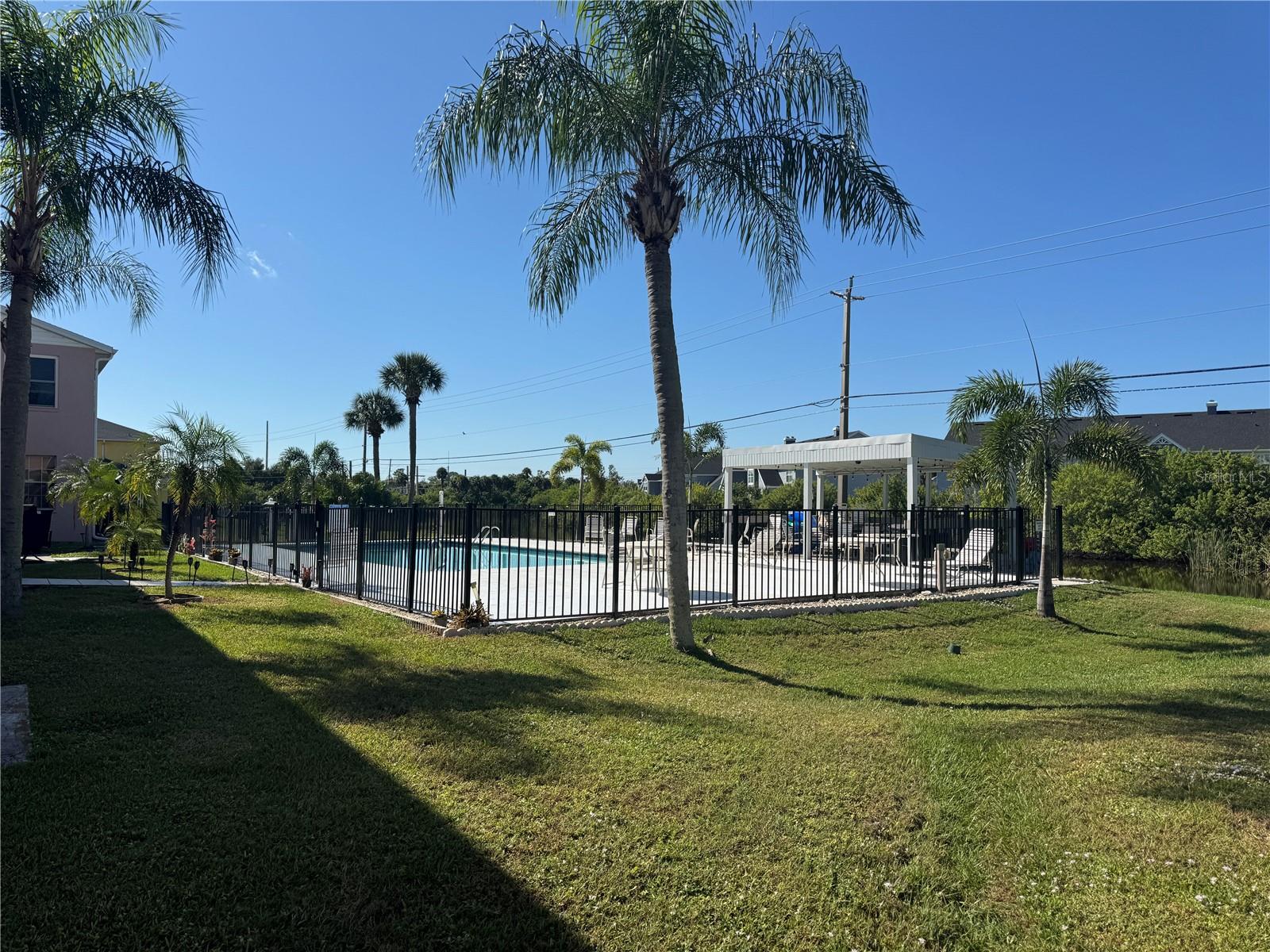 Image 21 of 28 For 177 Boundary Boulevard 5c