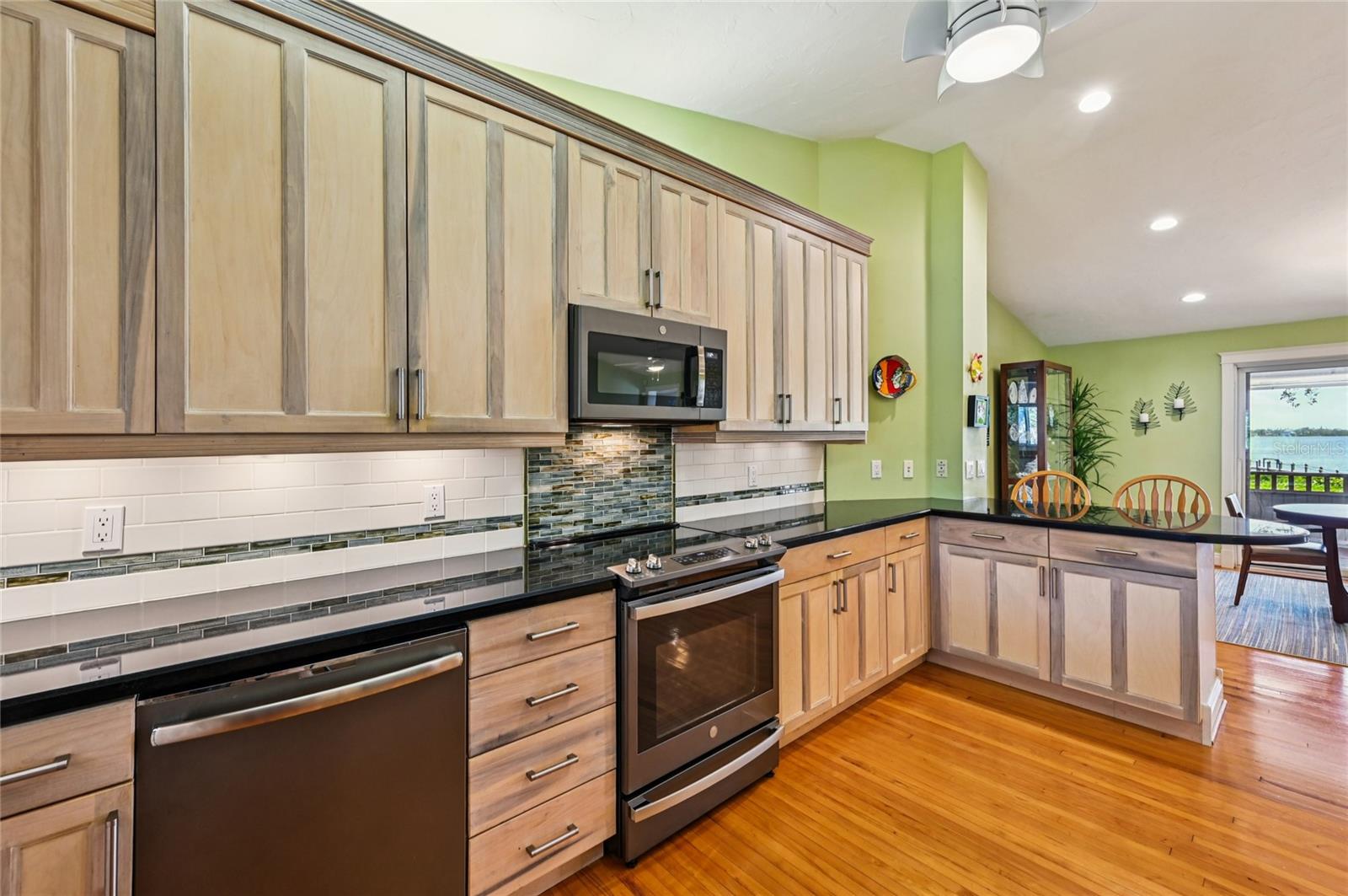 Image 21 of 70 For 6091 Manasota Key Road