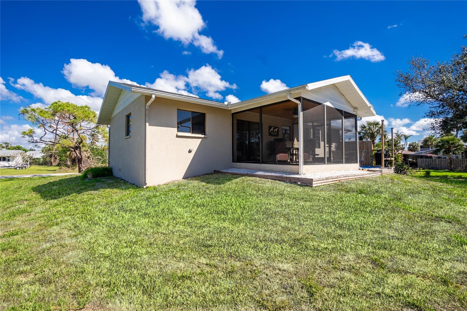 Image 29 of 37 For 8159 Archie Street