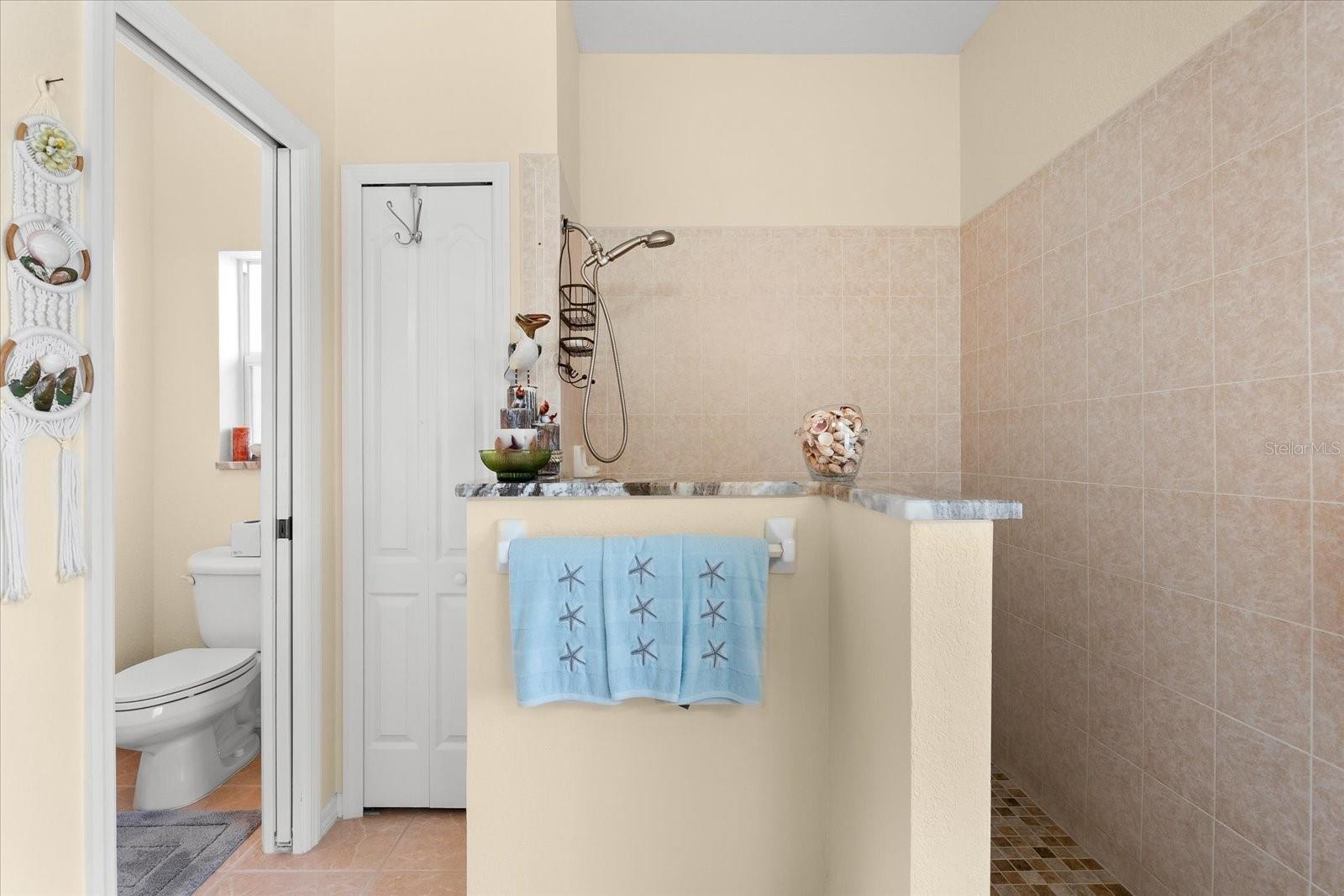 Image 20 of 37 For 10322 Sunbury Drive