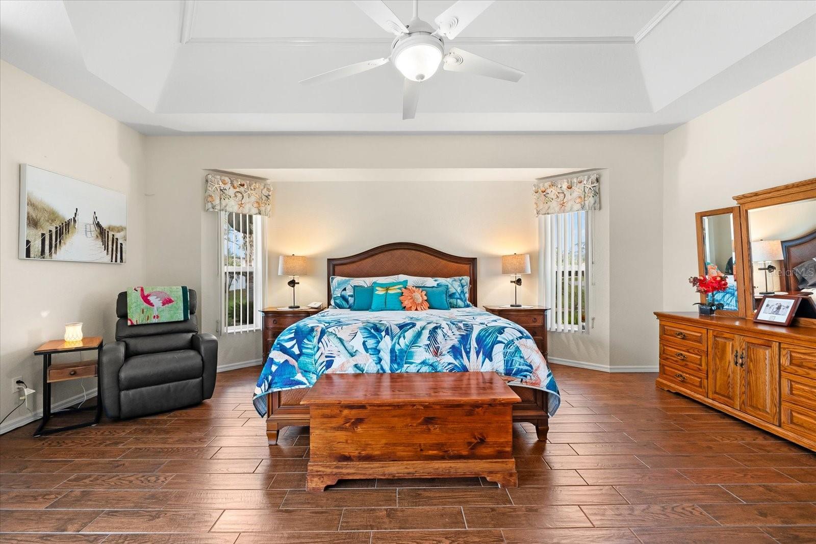 Image 22 of 37 For 10322 Sunbury Drive