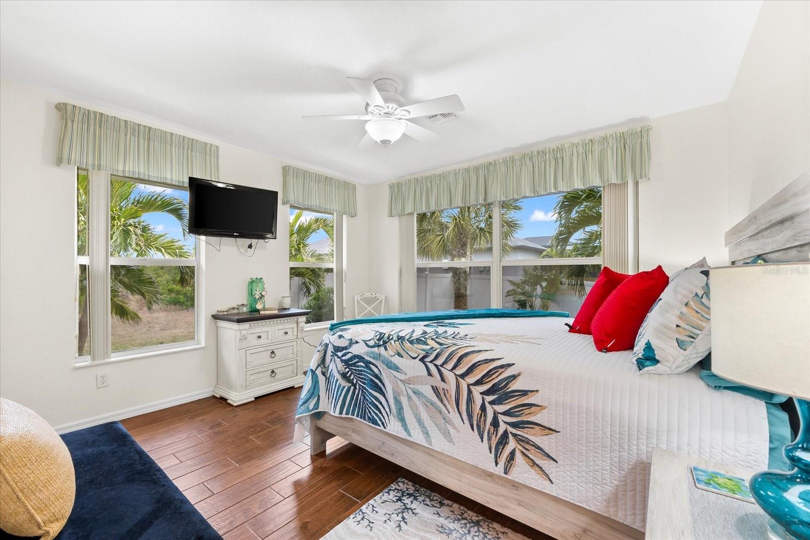 Image 24 of 37 For 10322 Sunbury Drive