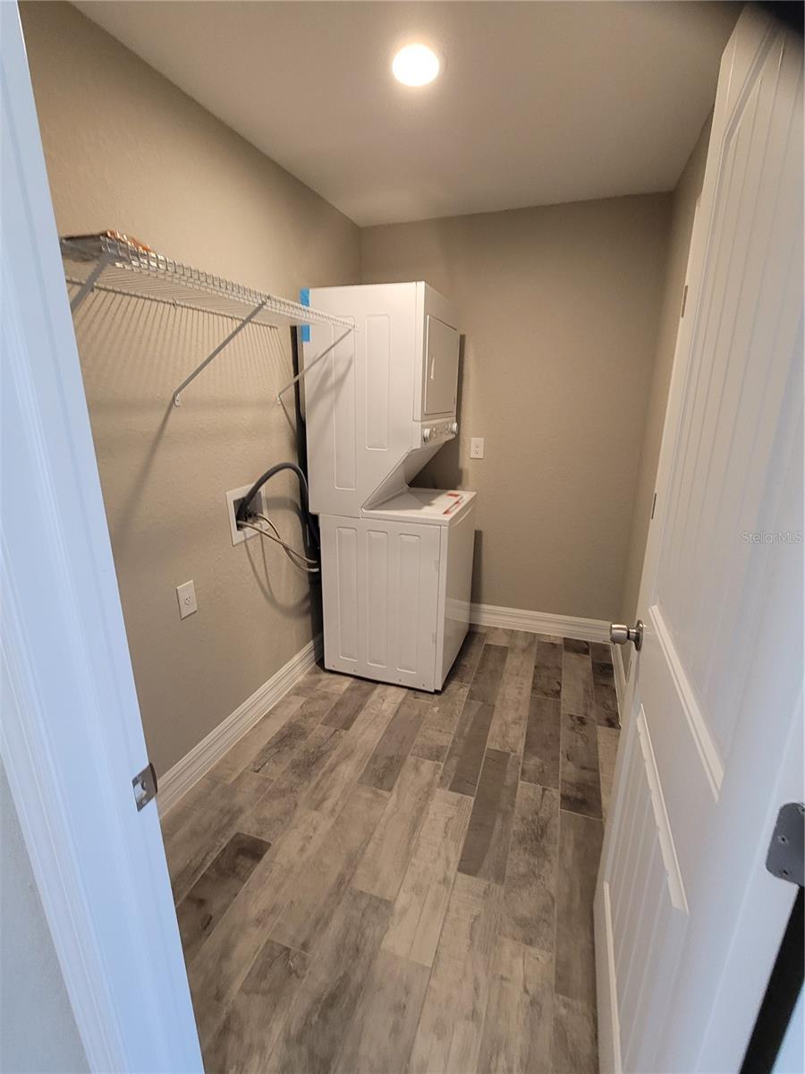 Image 18 of 21 For 26 Mate Circle