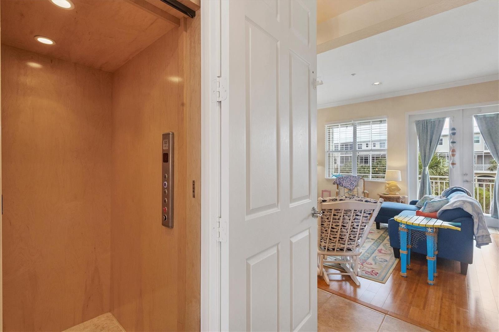 Image 3 of 40 For 10390 Longshore Road 82