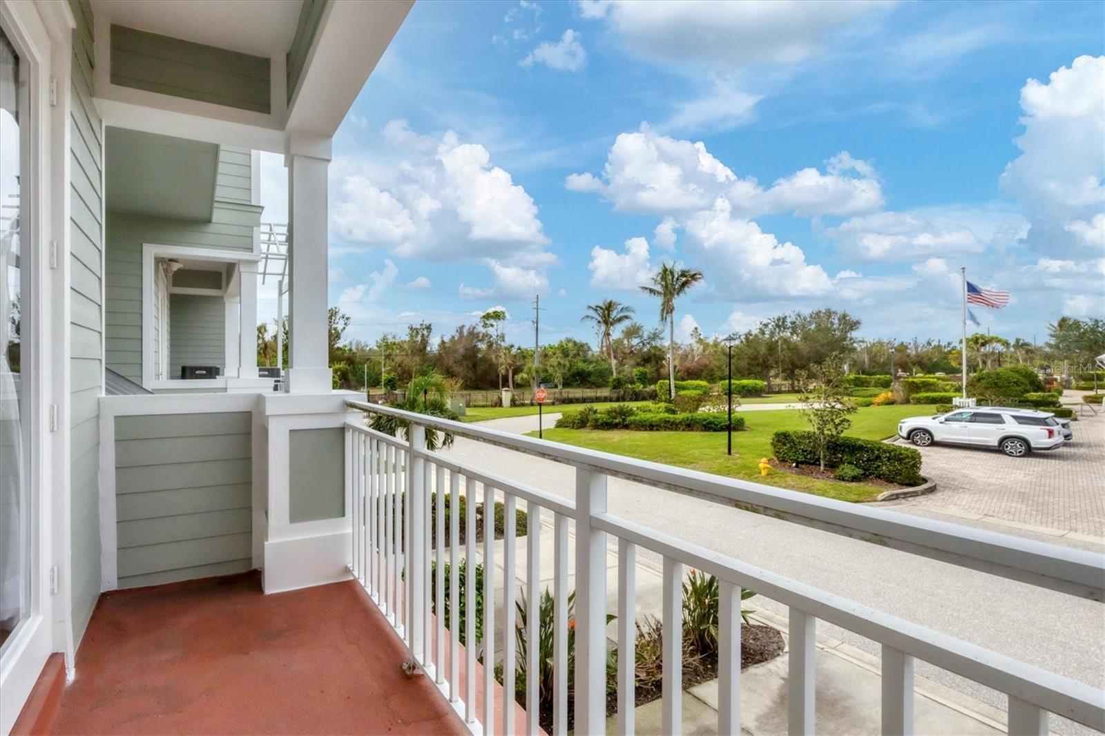 Image 6 of 40 For 10390 Longshore Road 82