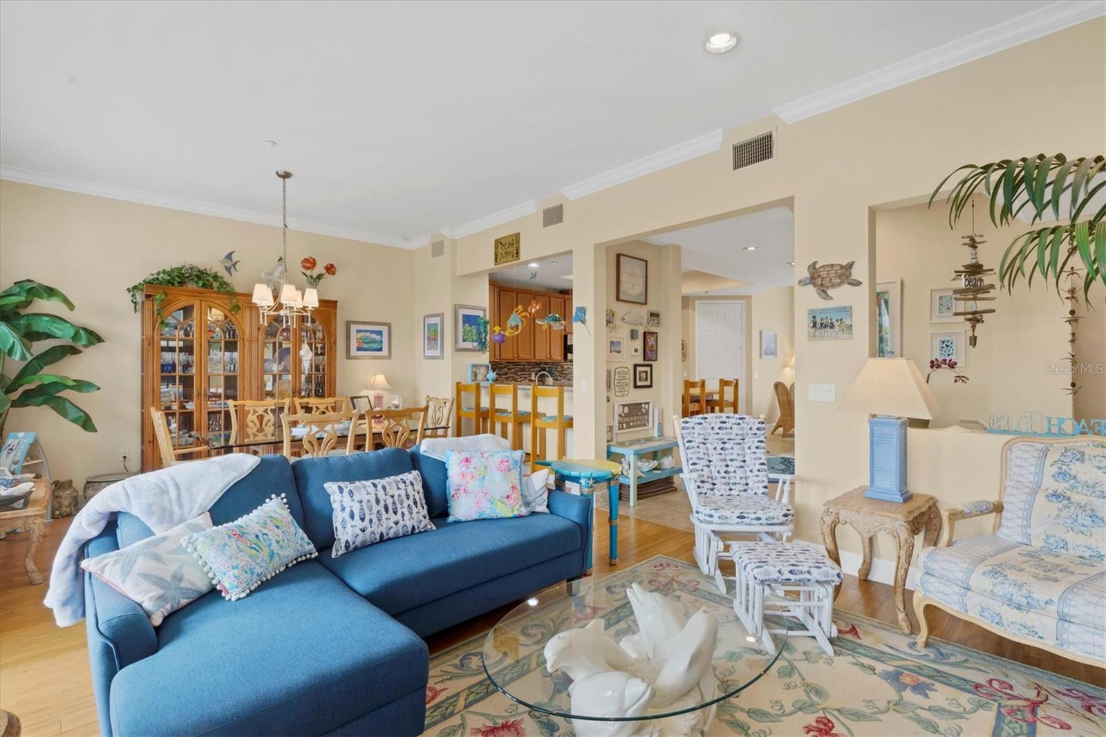 Image 9 of 40 For 10390 Longshore Road 82