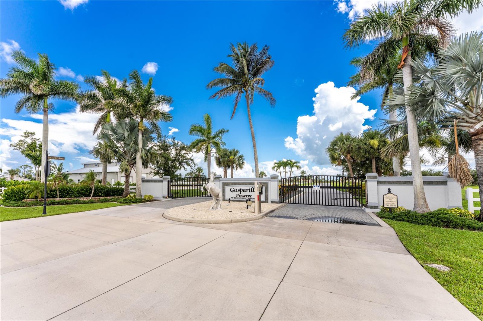 Image 2 of 48 For 11481 Equestrian Court