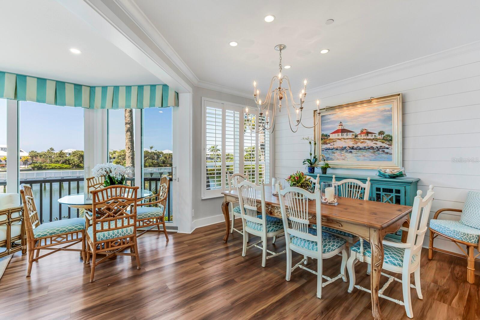 Image 11 of 37 For 820 Harbor Drive