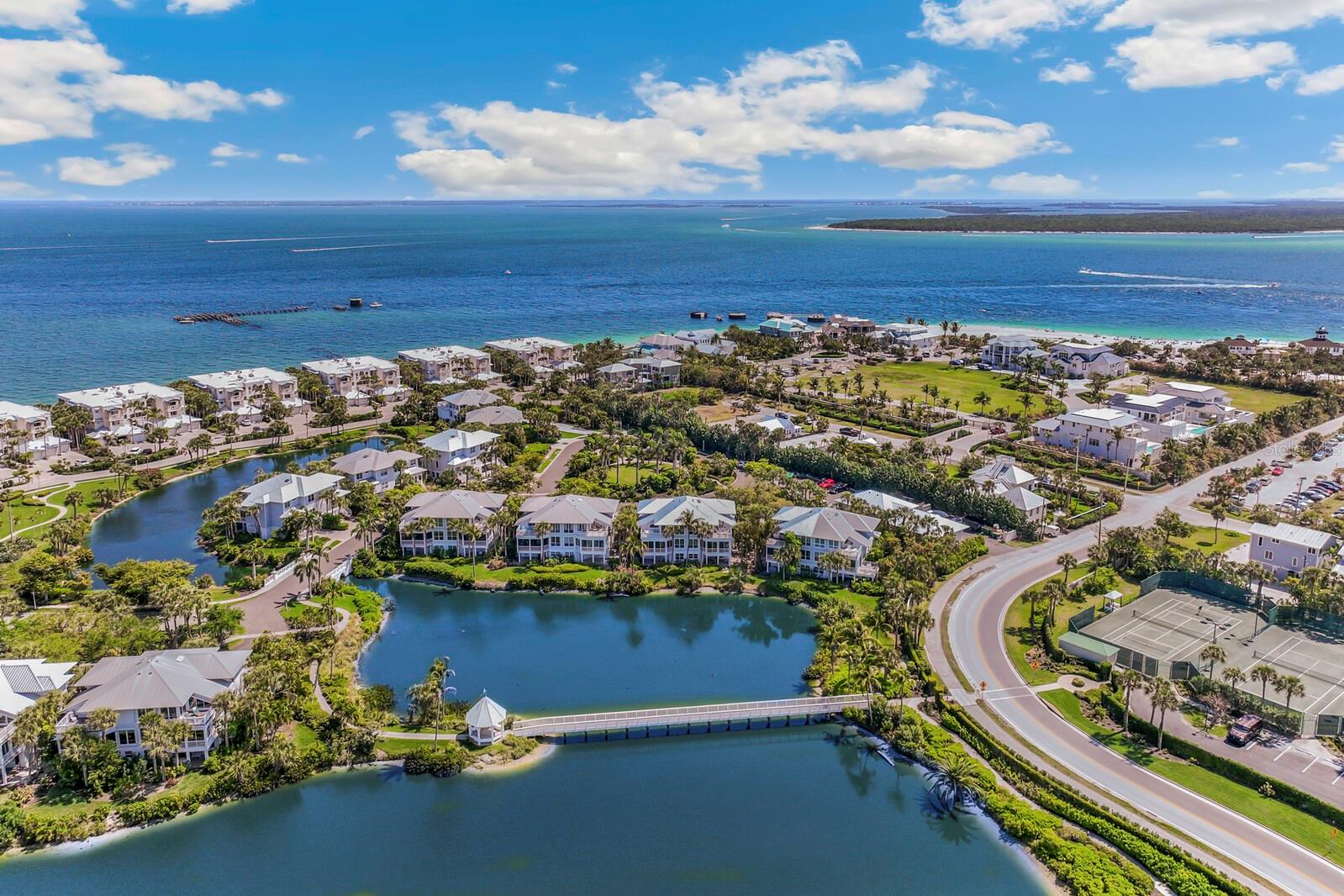 Image 28 of 37 For 820 Harbor Drive