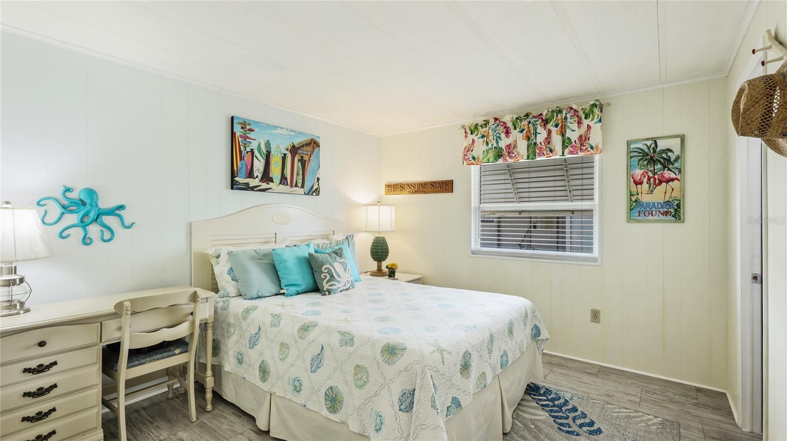 Image 25 of 48 For 60 Easter Island Circle