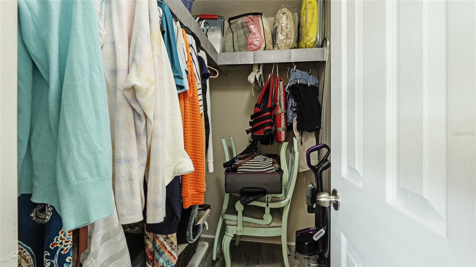 Image 28 of 48 For 60 Easter Island Circle