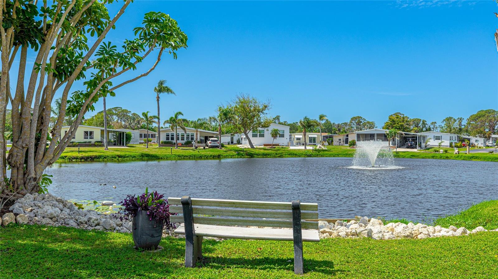 Image 36 of 48 For 60 Easter Island Circle