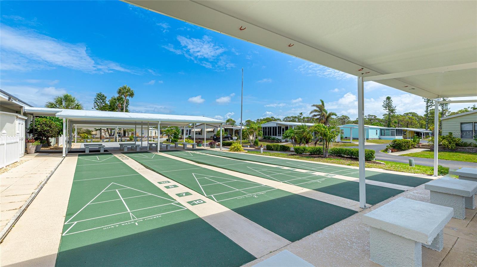 Image 47 of 48 For 60 Easter Island Circle