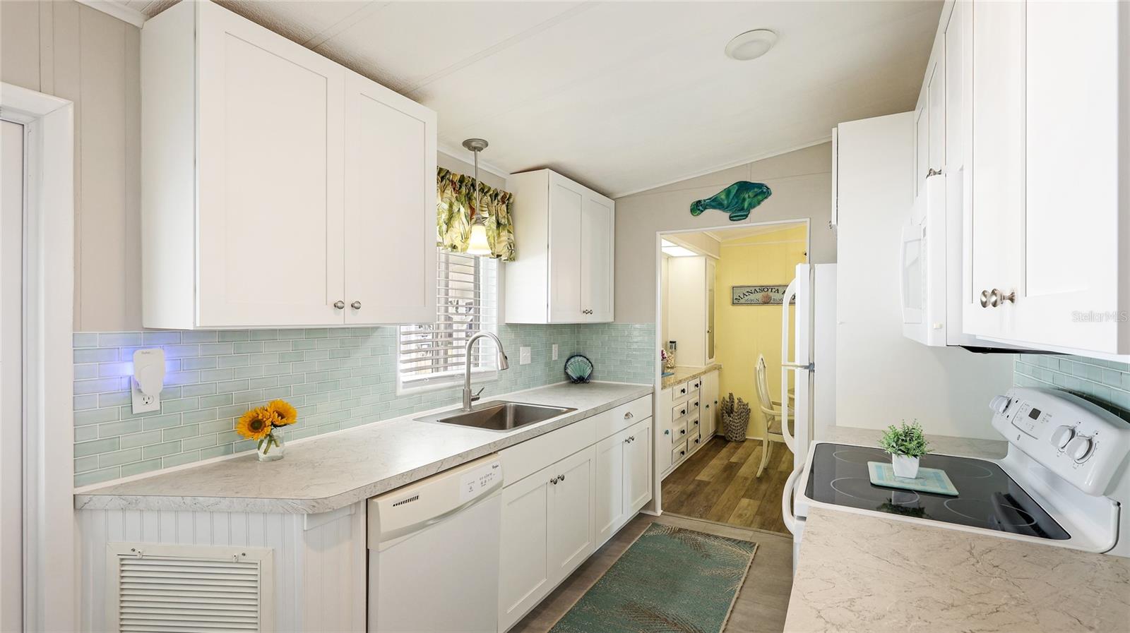 Image 9 of 48 For 60 Easter Island Circle