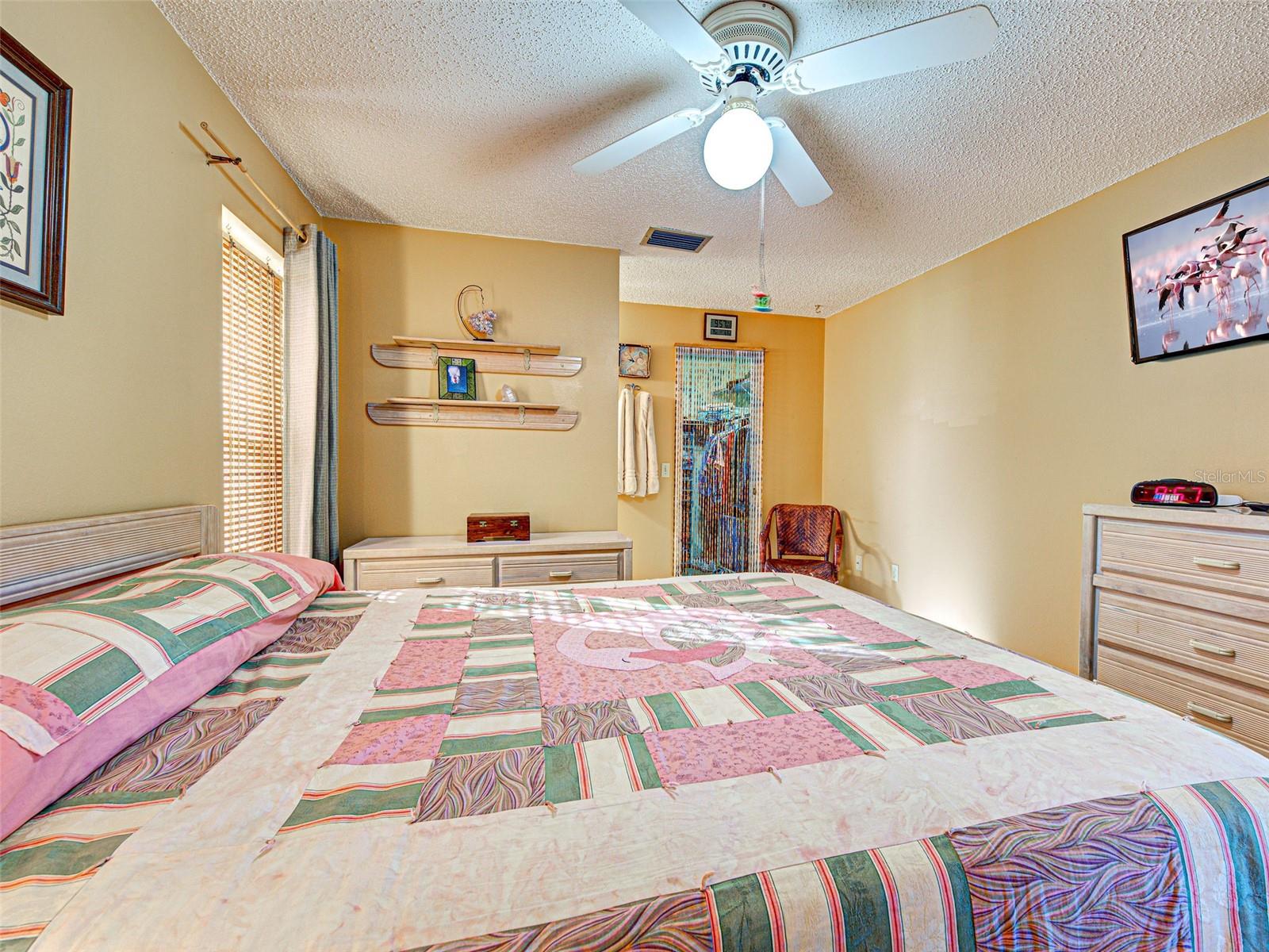 Image 12 of 47 For 1224 Lincoln Drive