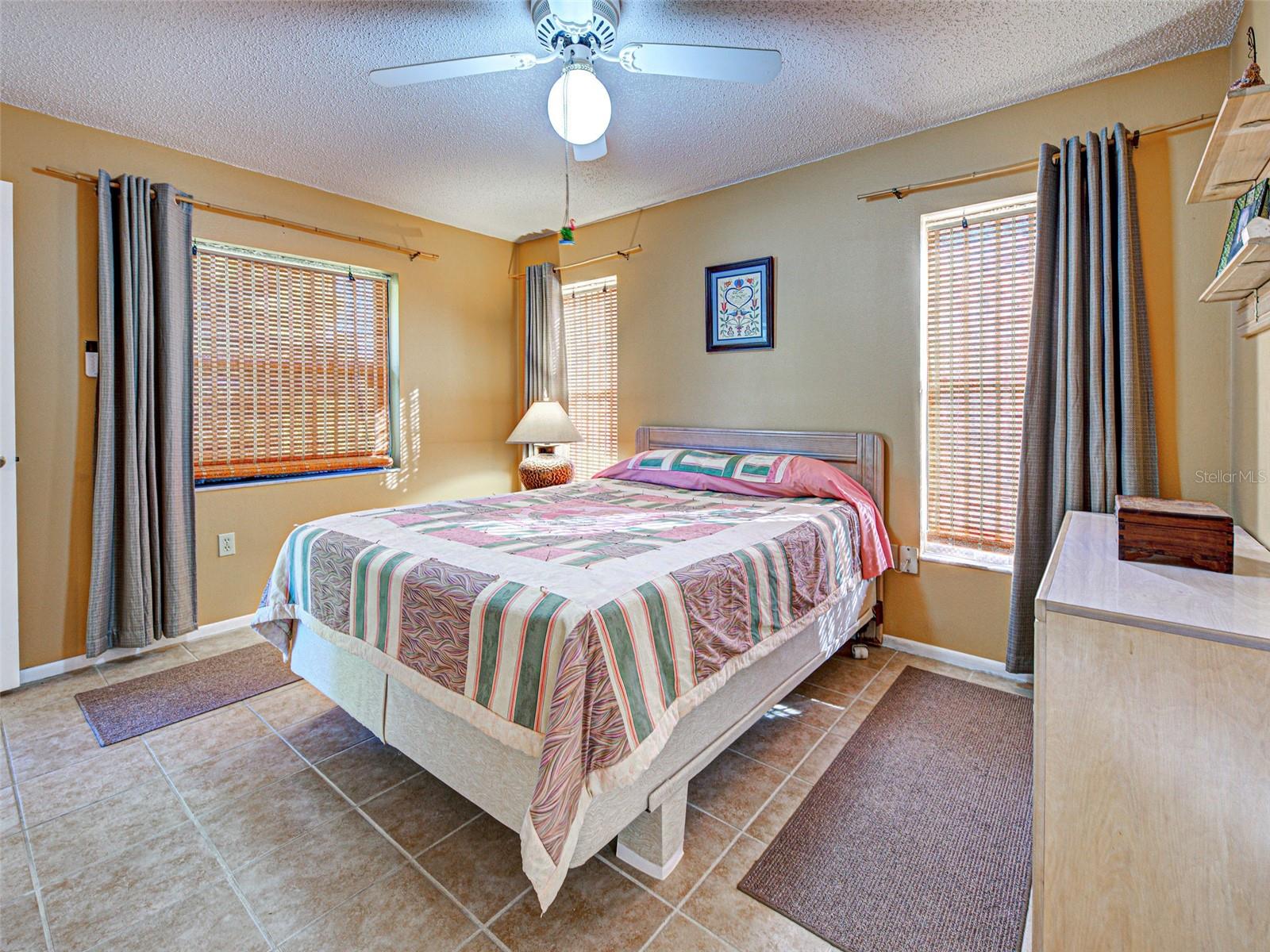 Image 13 of 47 For 1224 Lincoln Drive