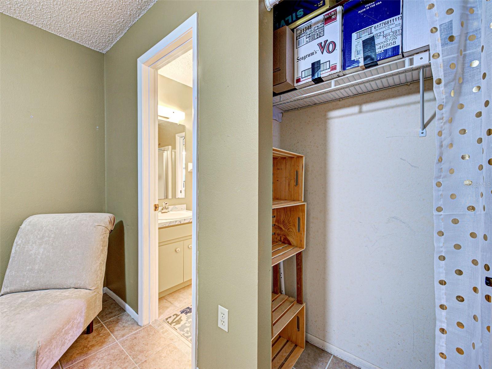 Image 22 of 47 For 1224 Lincoln Drive