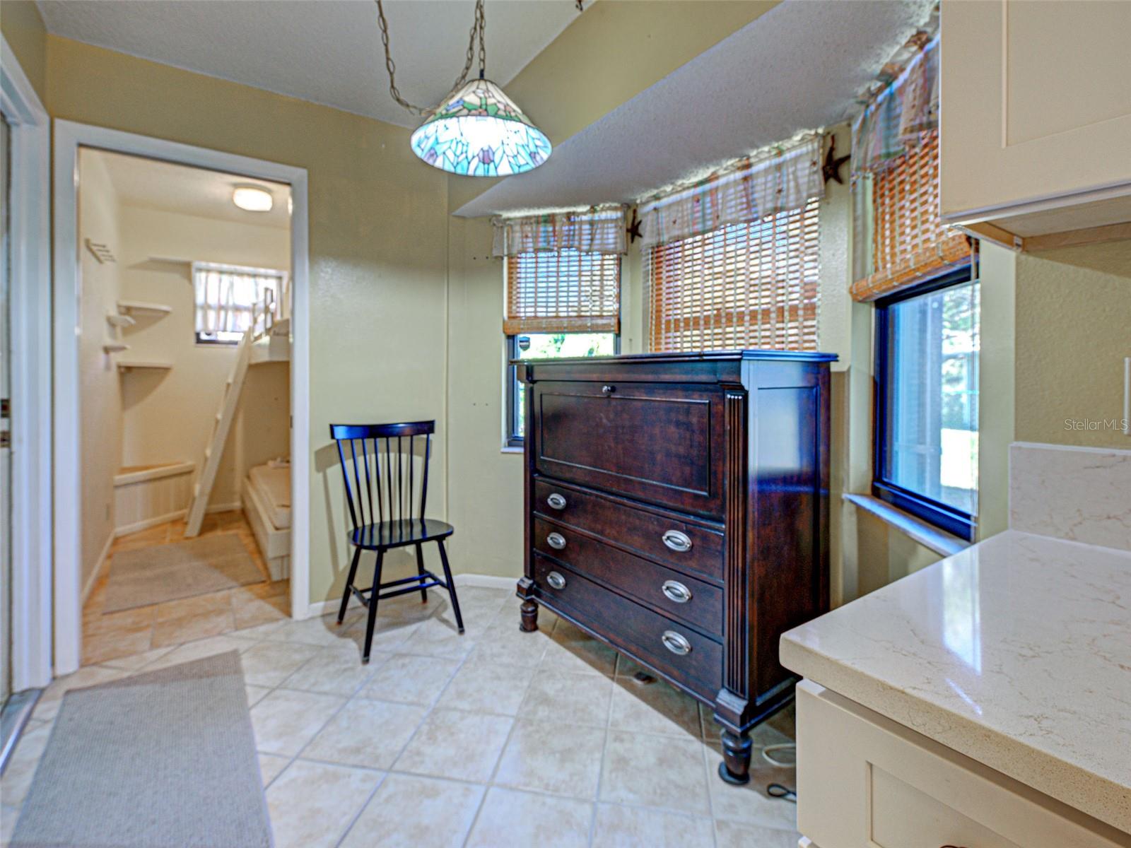 Image 26 of 47 For 1224 Lincoln Drive