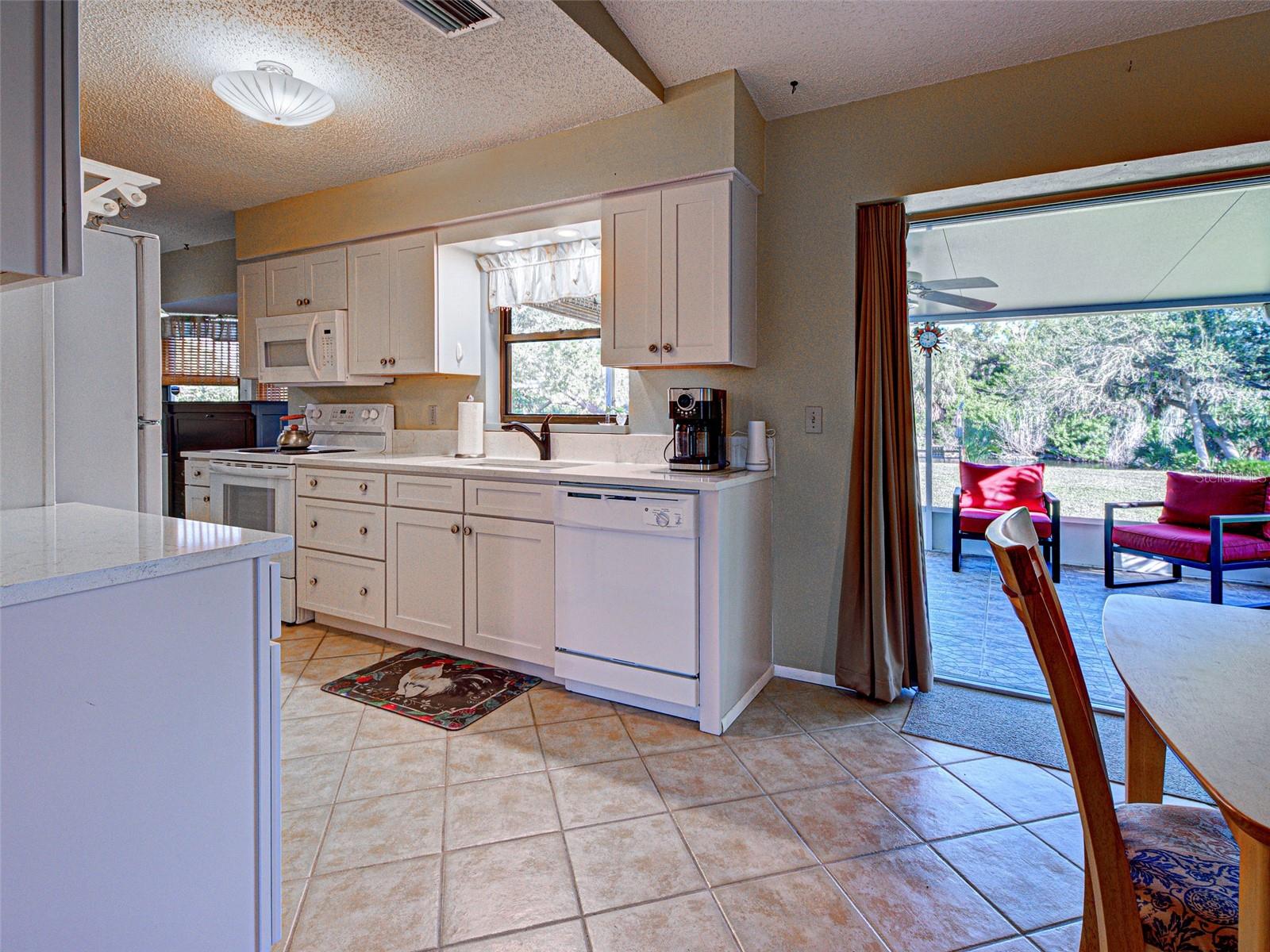 Image 7 of 47 For 1224 Lincoln Drive