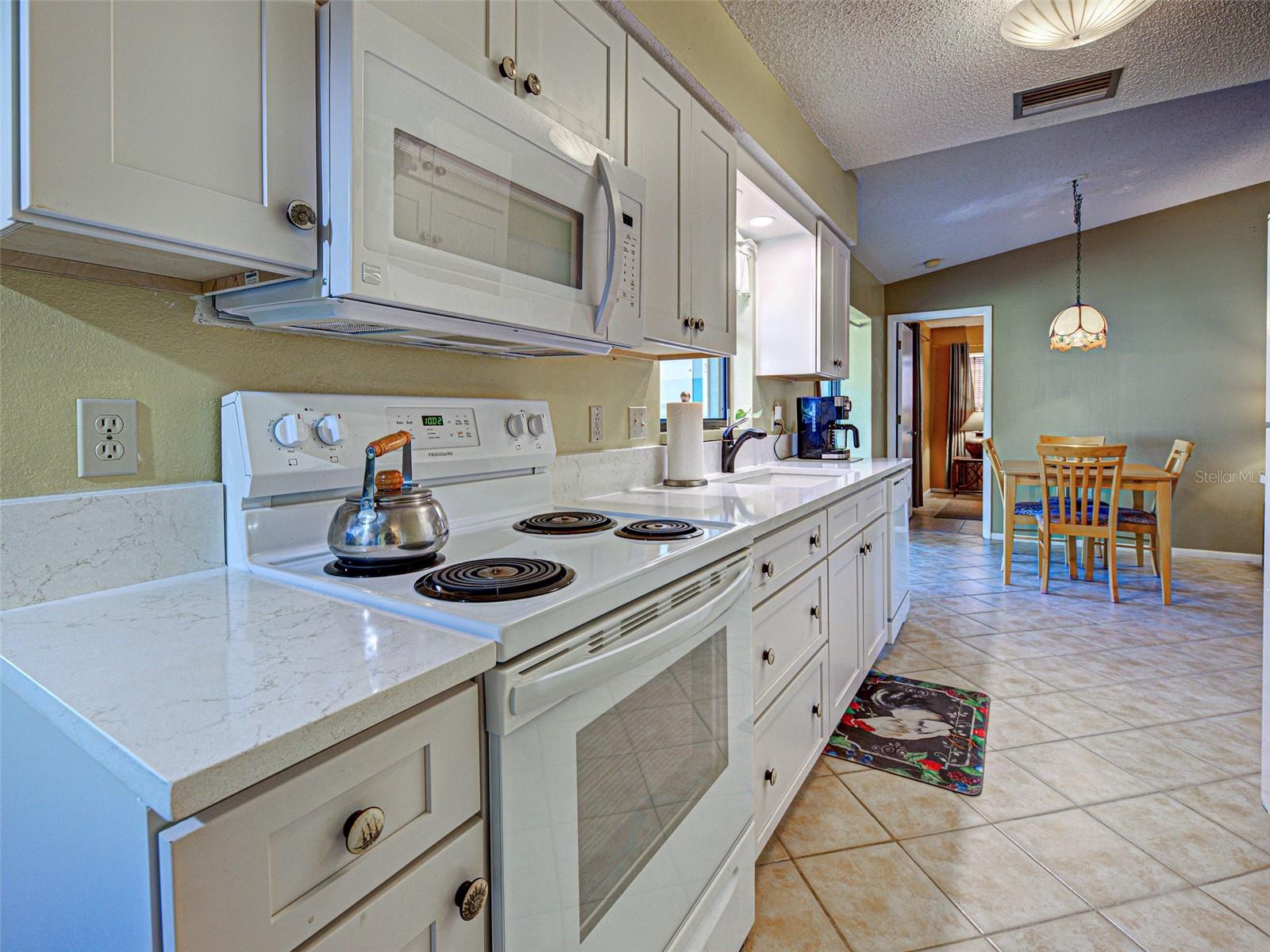 Image 8 of 47 For 1224 Lincoln Drive