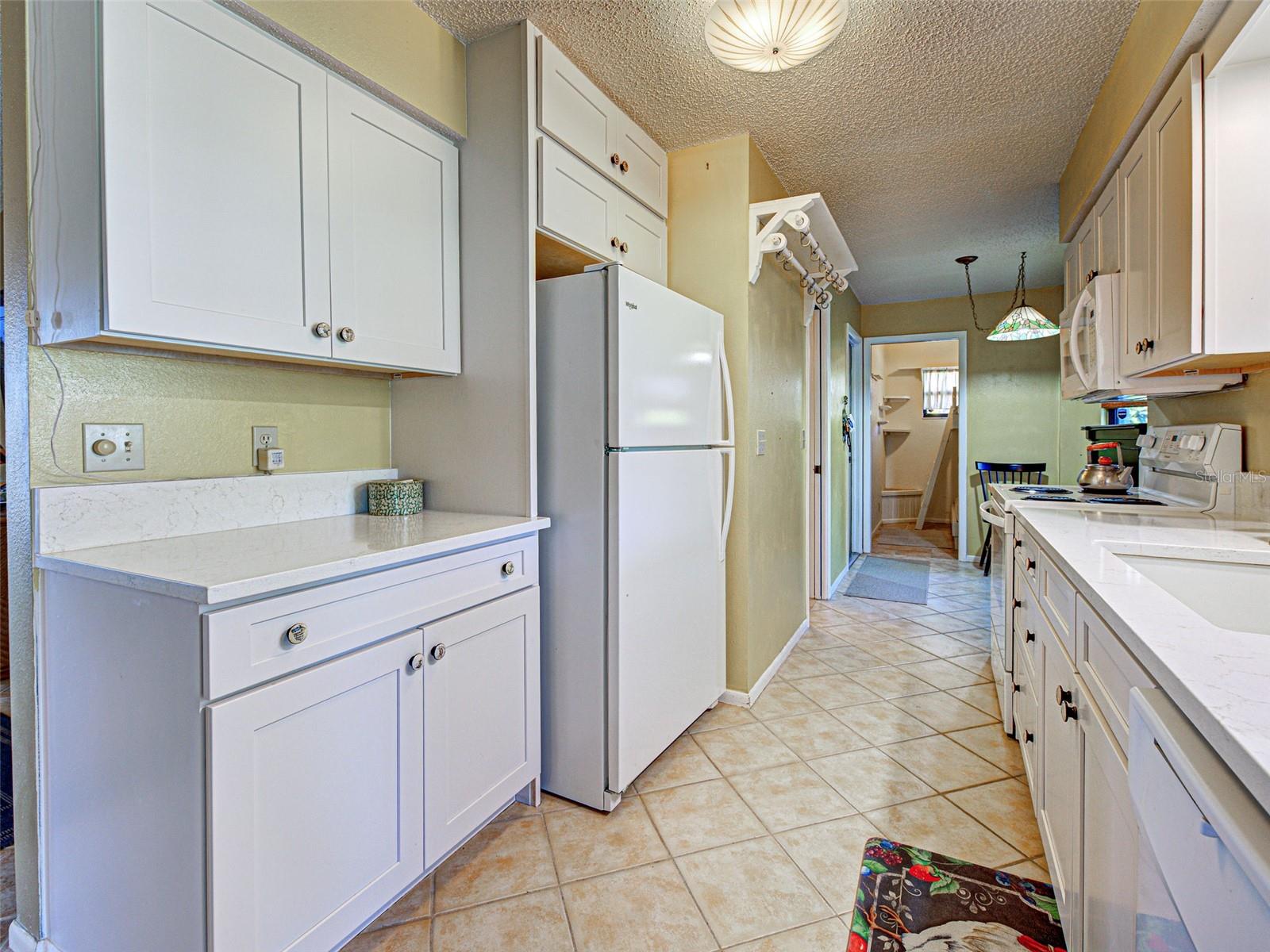 Image 9 of 47 For 1224 Lincoln Drive