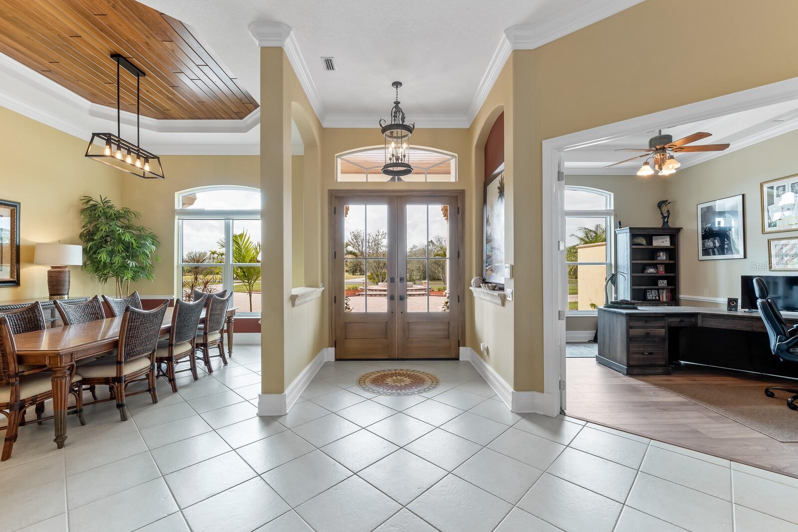 Image 10 of 88 For 3700 Como Street