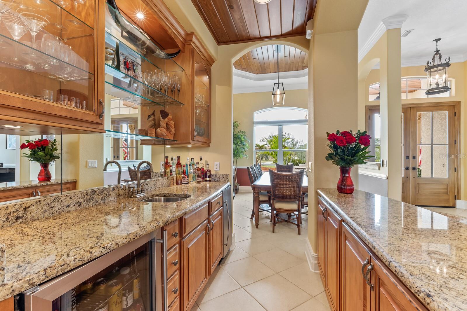 Image 16 of 88 For 3700 Como Street