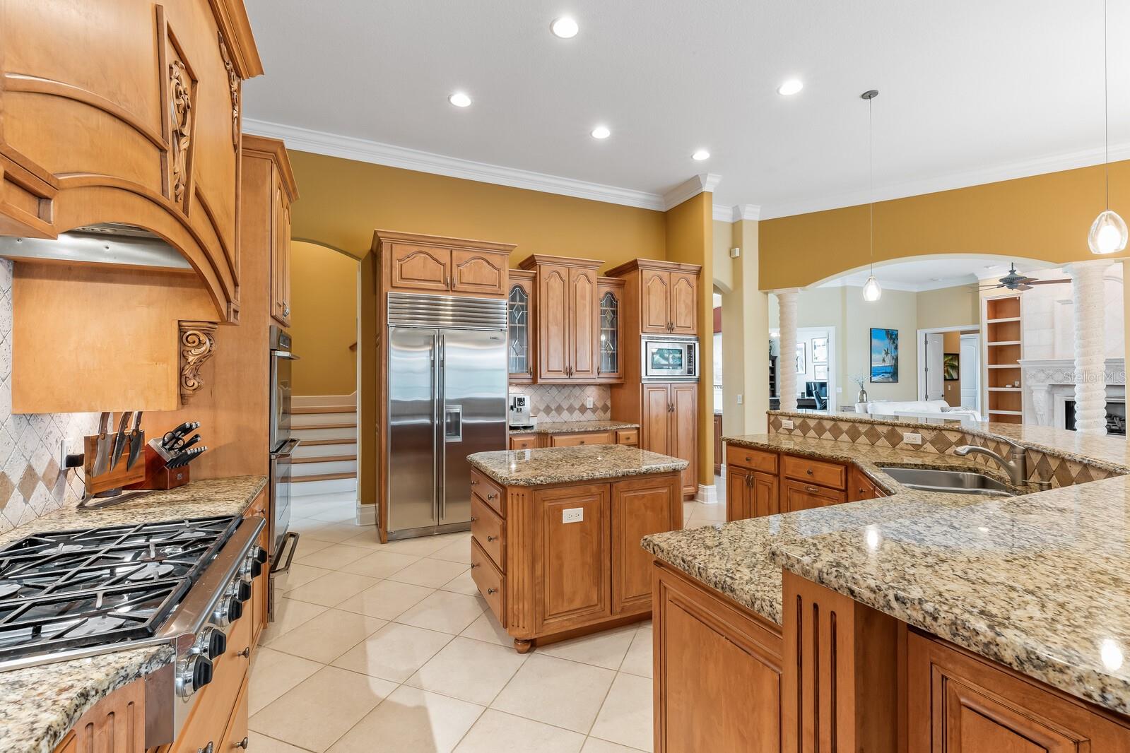 Image 18 of 88 For 3700 Como Street