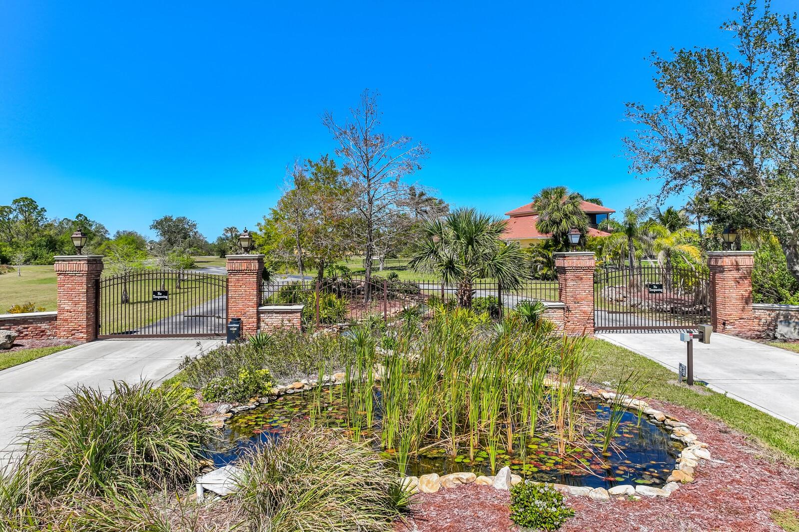 Image 5 of 88 For 3700 Como Street