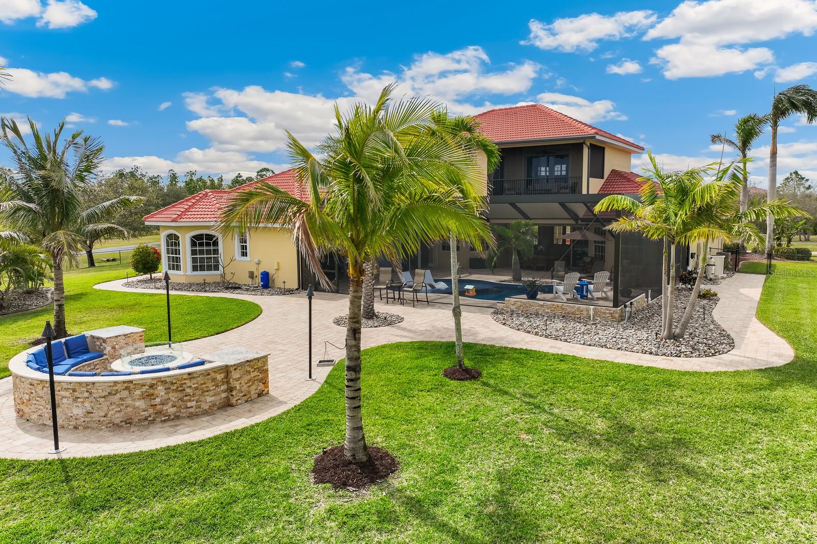 Image 52 of 88 For 3700 Como Street