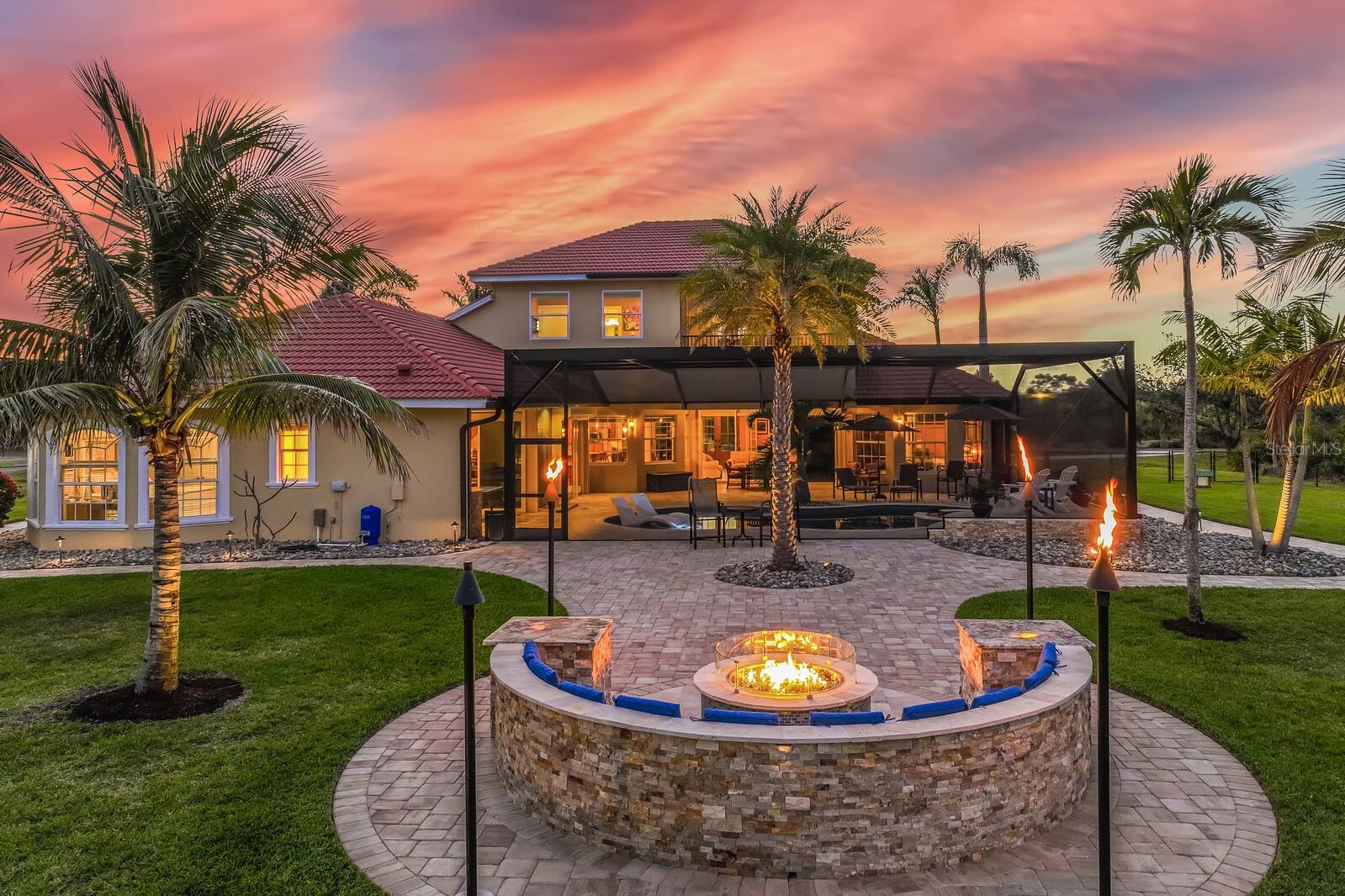 Image 6 of 88 For 3700 Como Street