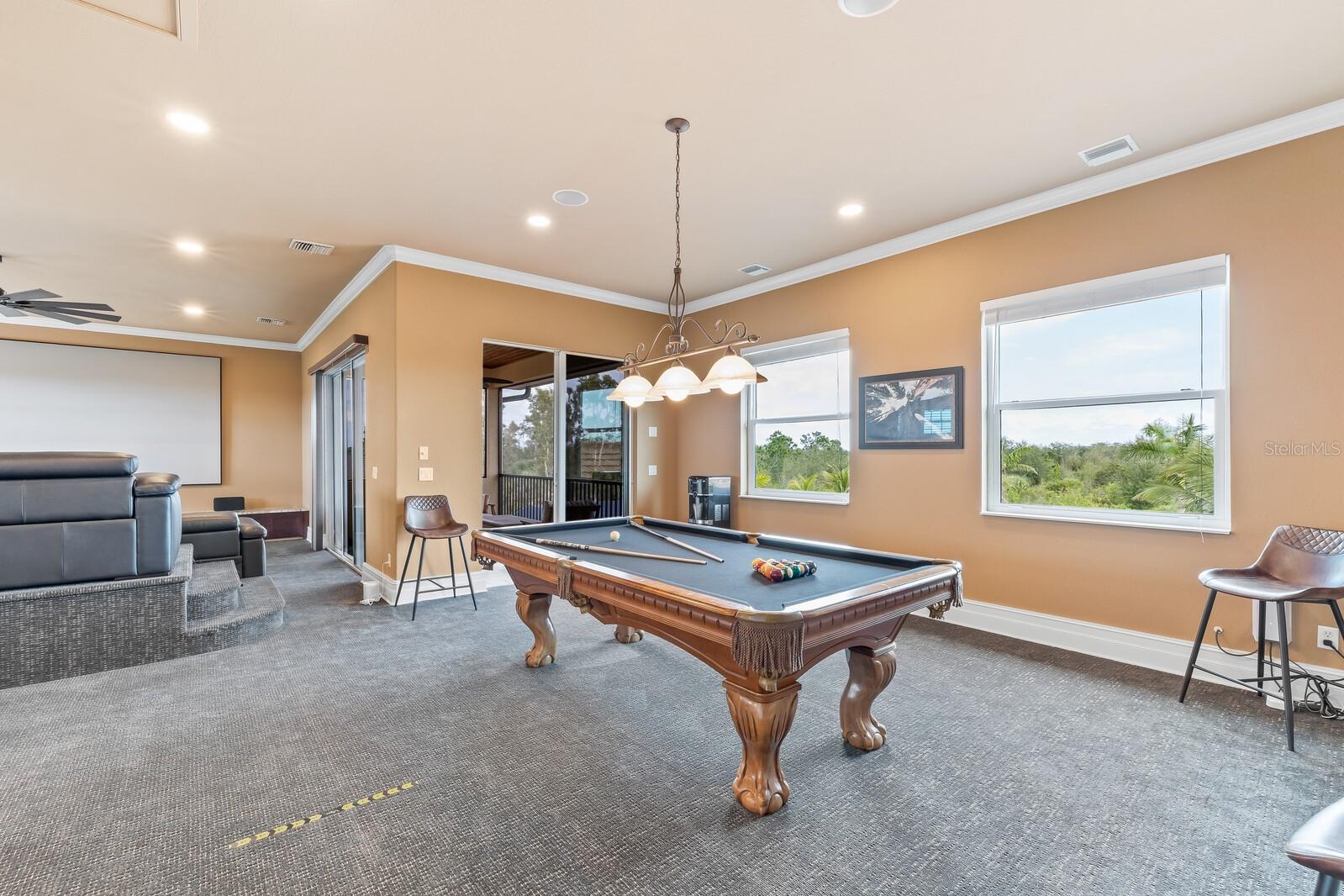 Image 61 of 88 For 3700 Como Street