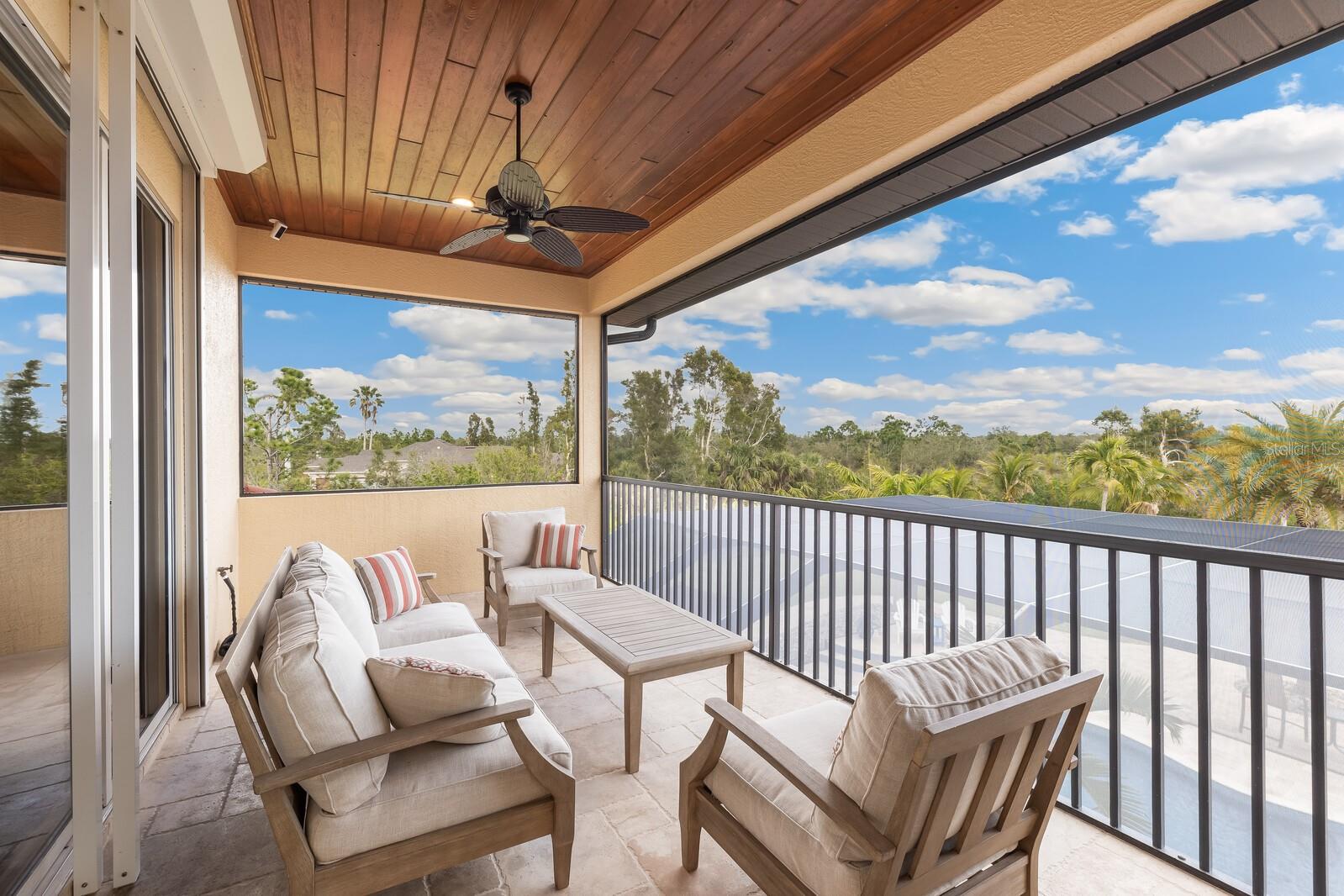 Image 66 of 88 For 3700 Como Street