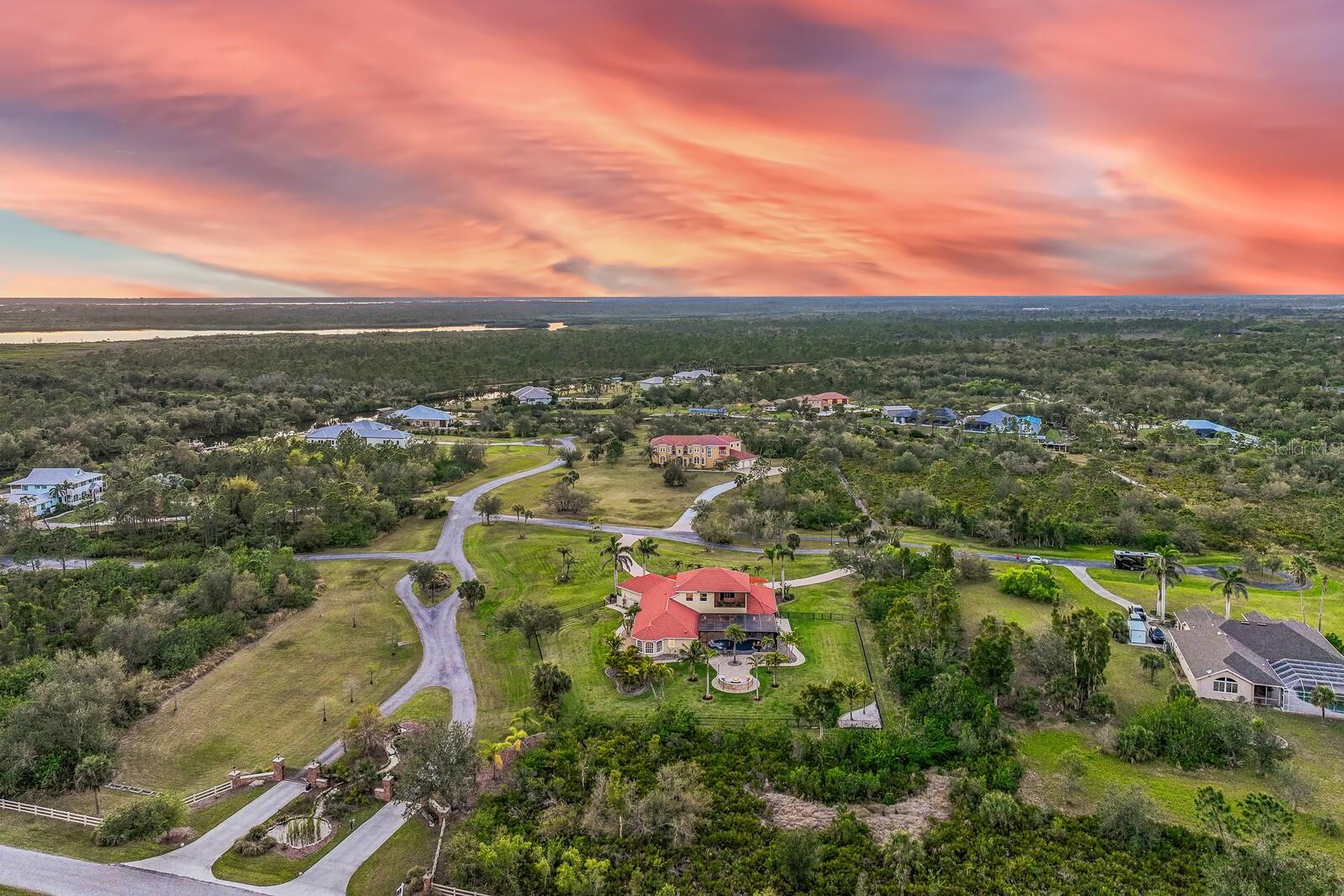 Image 73 of 88 For 3700 Como Street