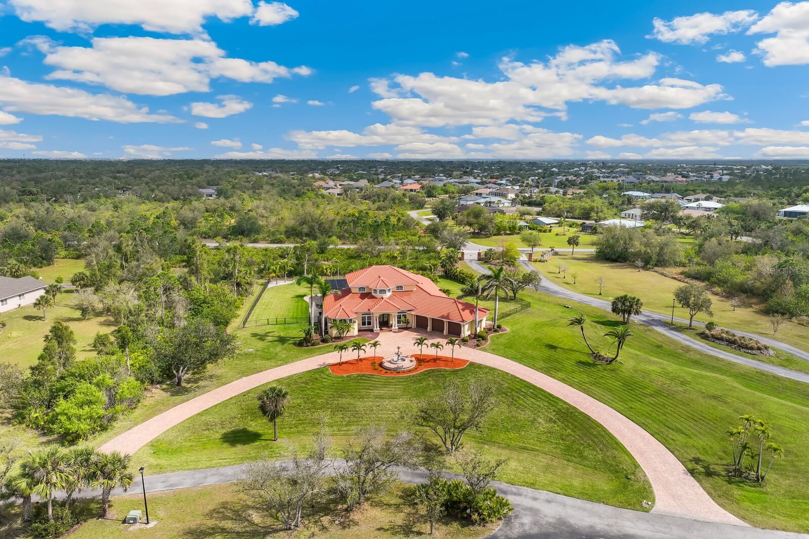 Image 82 of 88 For 3700 Como Street