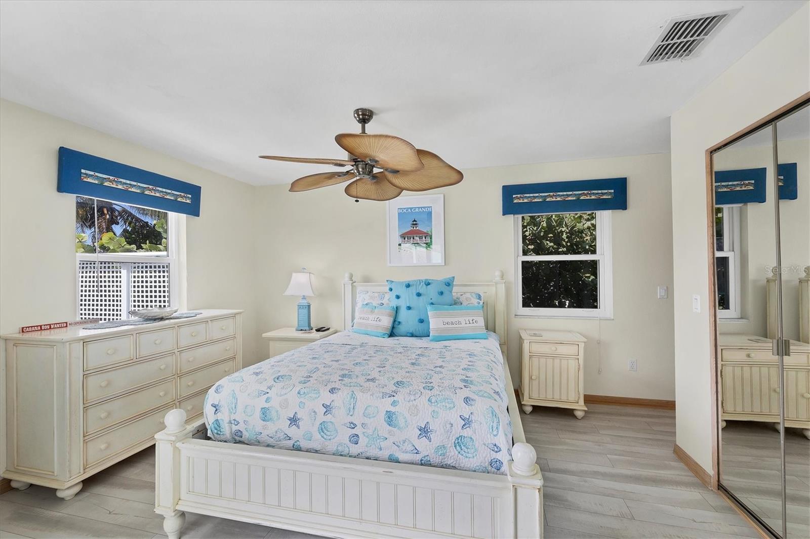 Image 26 of 45 For 3547 Gasparilla Road