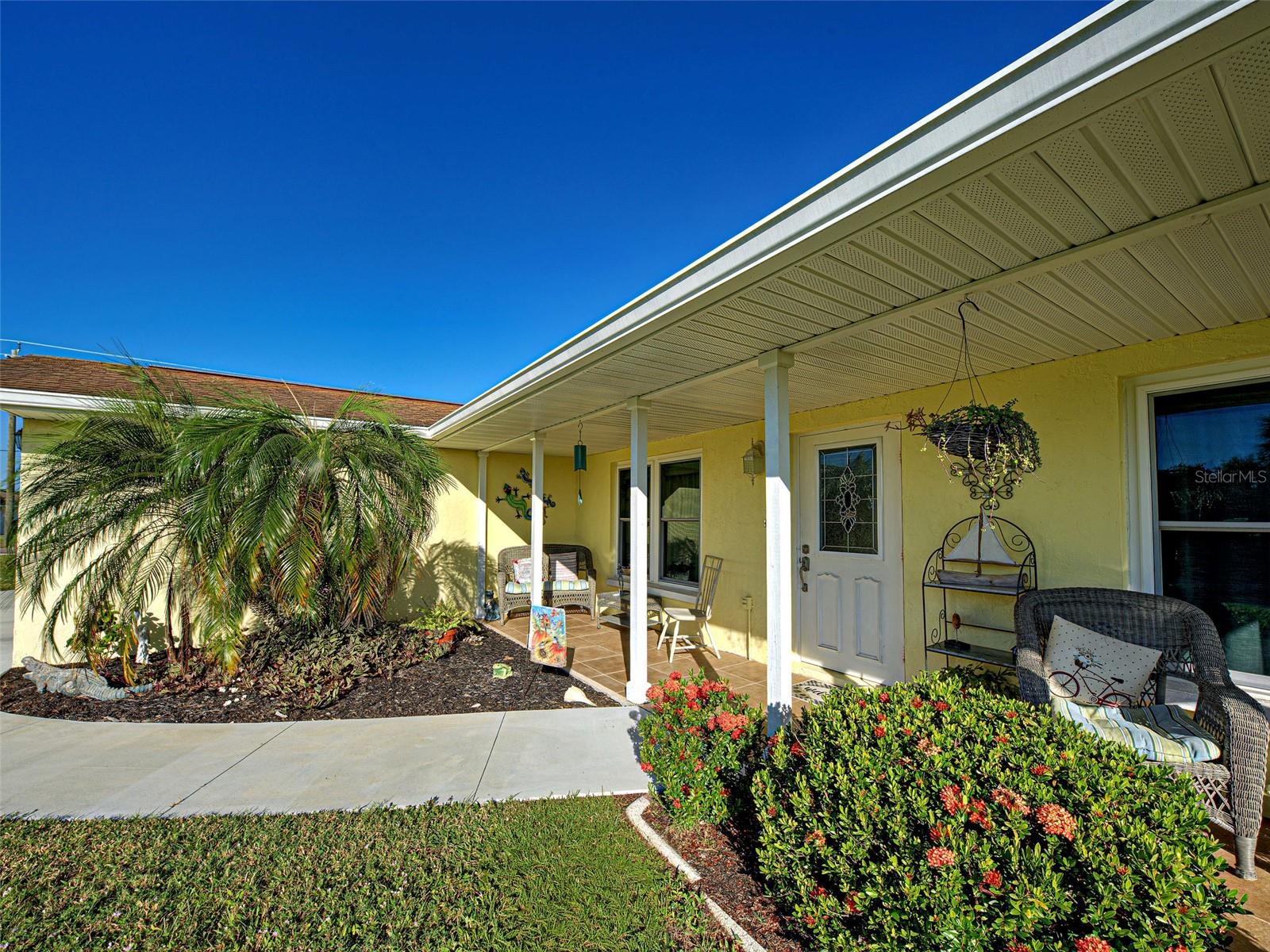 Image 3 of 45 For 790 Coral Way
