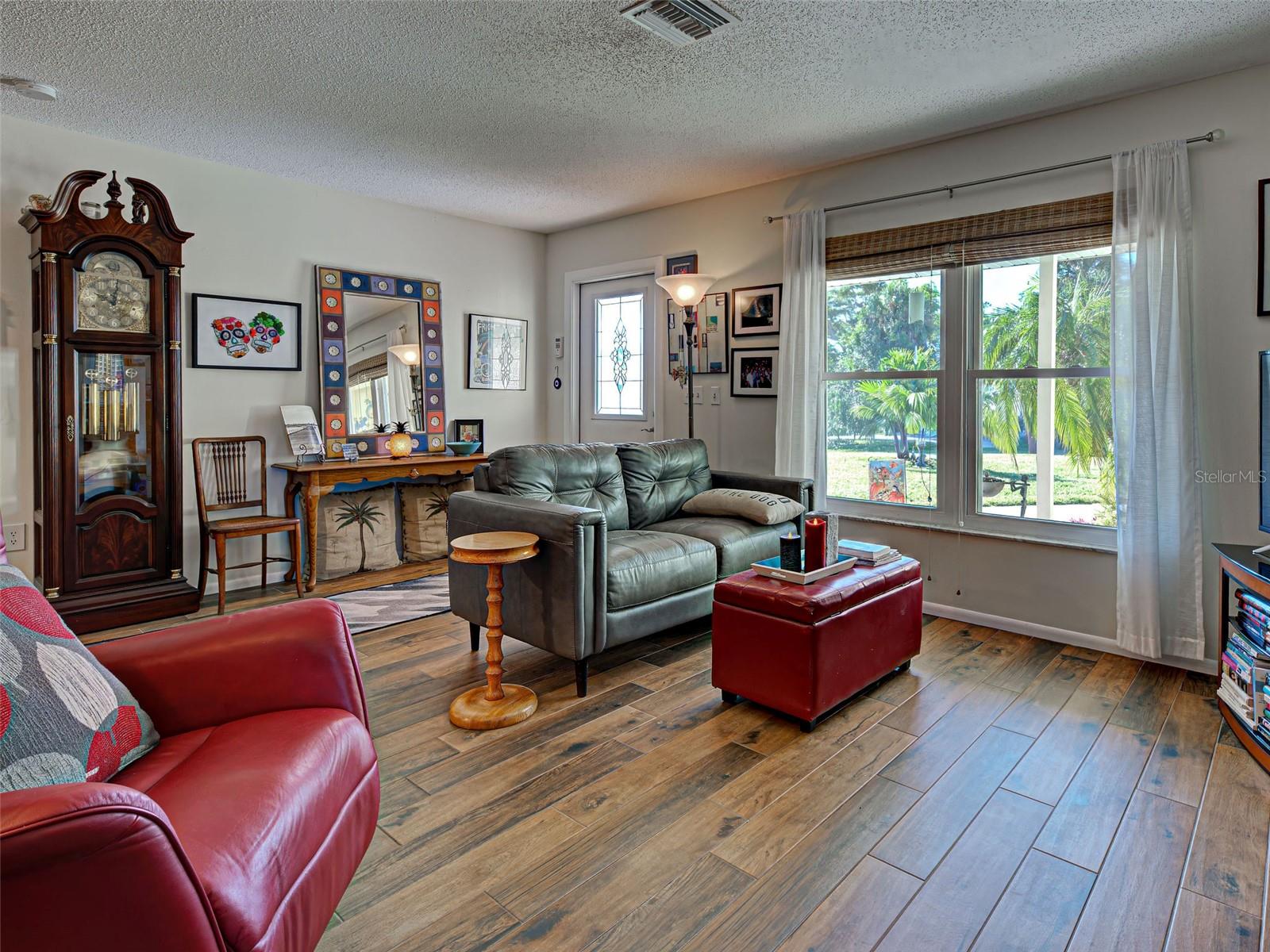 Image 7 of 45 For 790 Coral Way