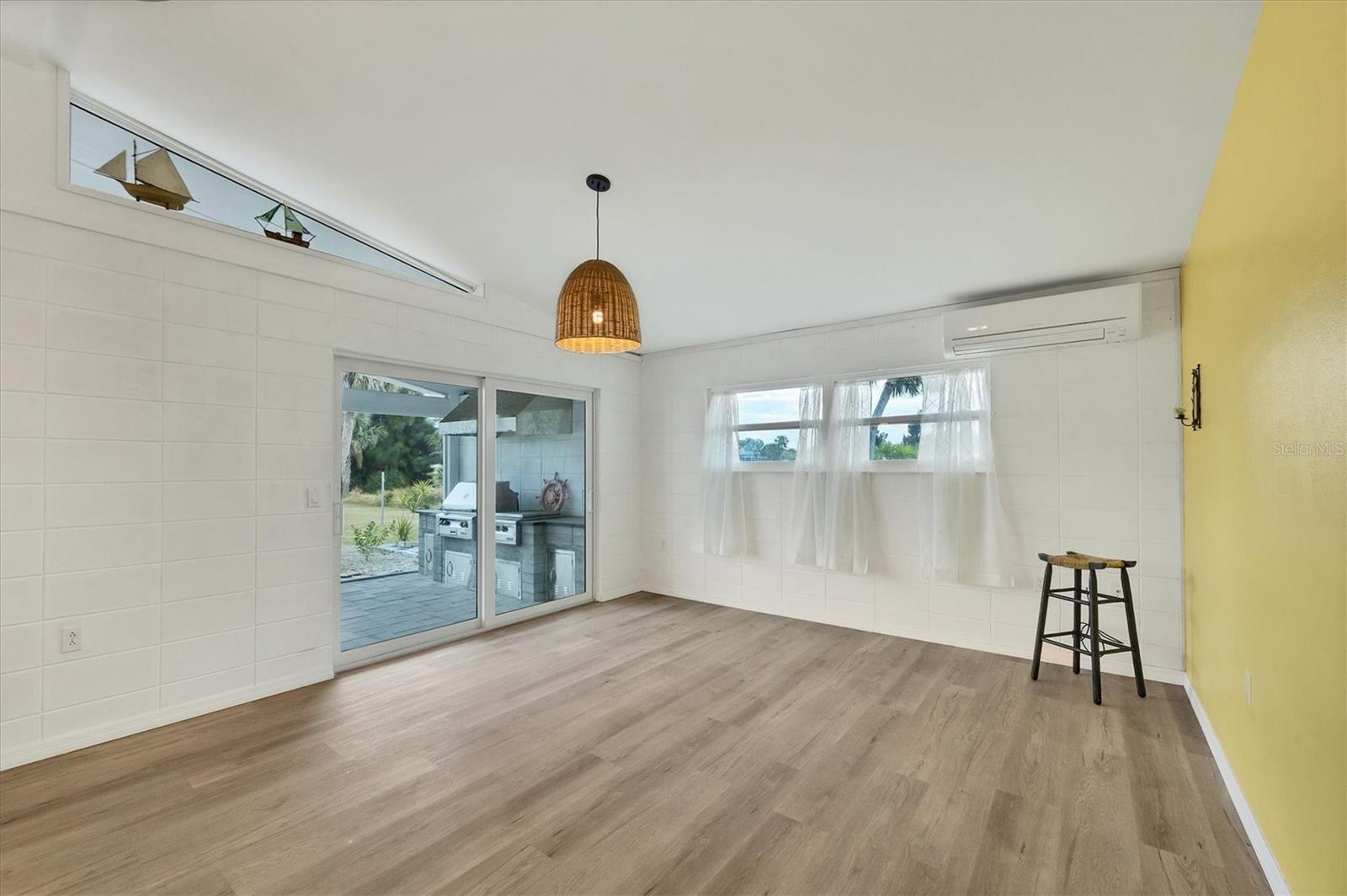 Image 18 of 45 For 45 Cape Haze Drive