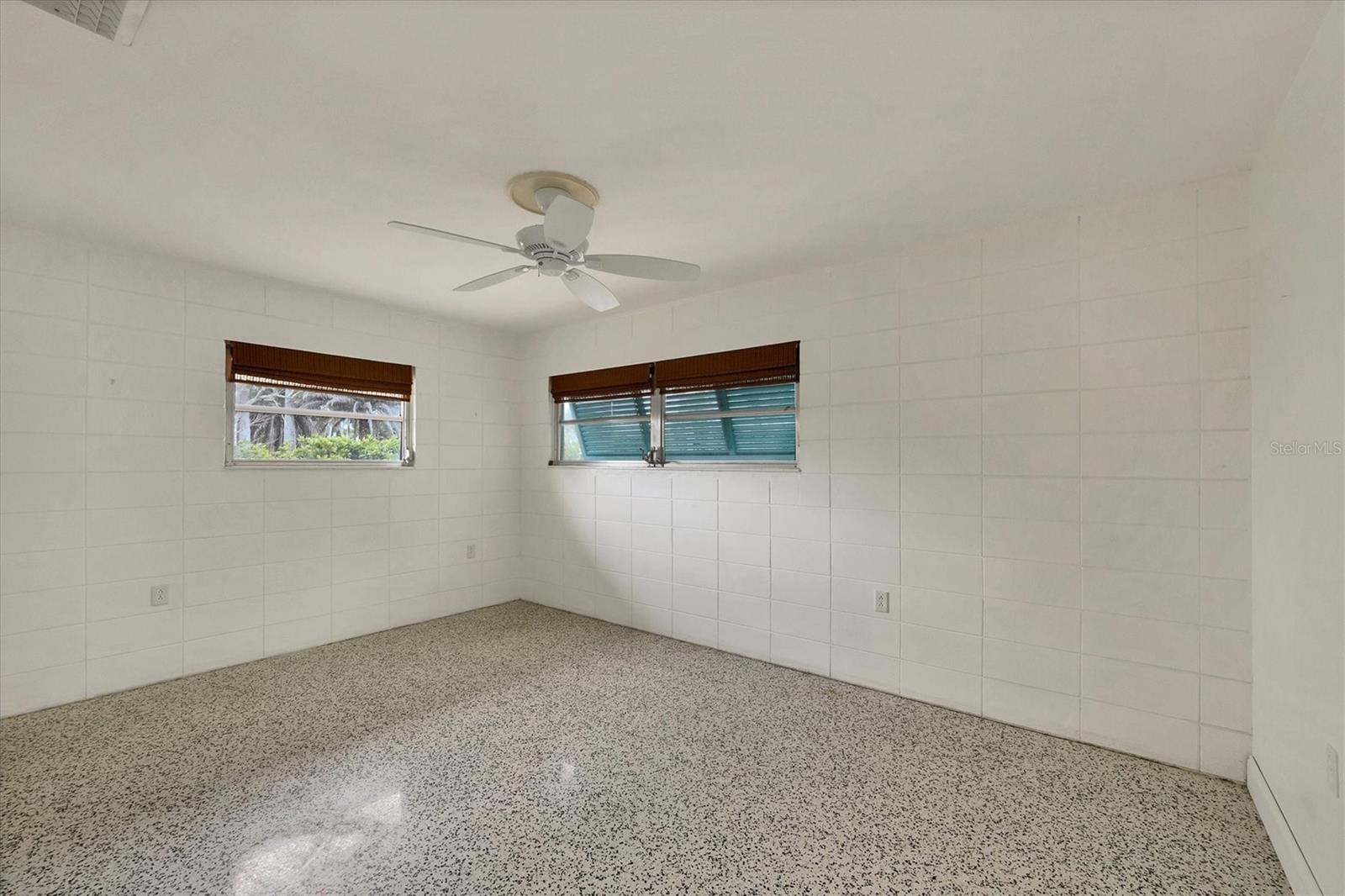 Image 24 of 45 For 45 Cape Haze Drive