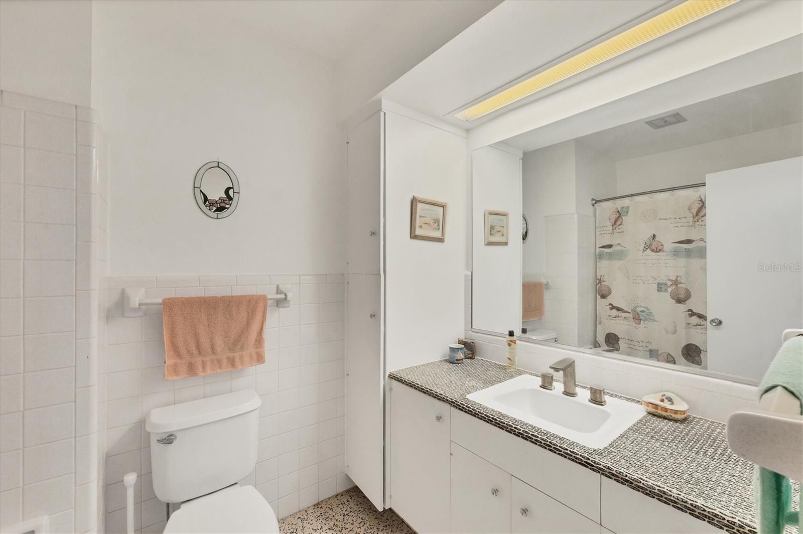 Image 25 of 45 For 45 Cape Haze Drive