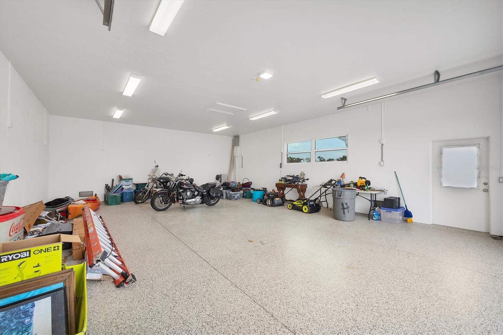 Image 29 of 45 For 45 Cape Haze Drive